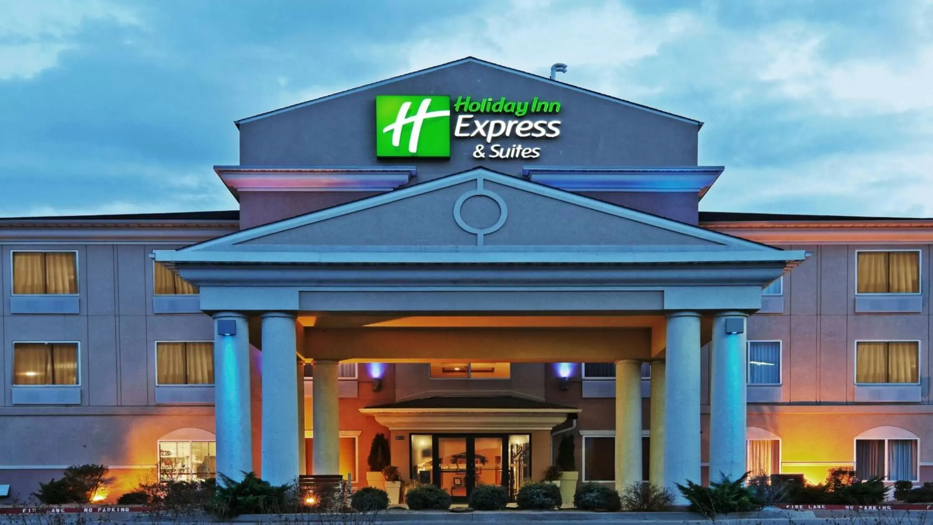 Property building in Holiday Inn Express Hotel & Suites Chickasha, an IHG Hotel