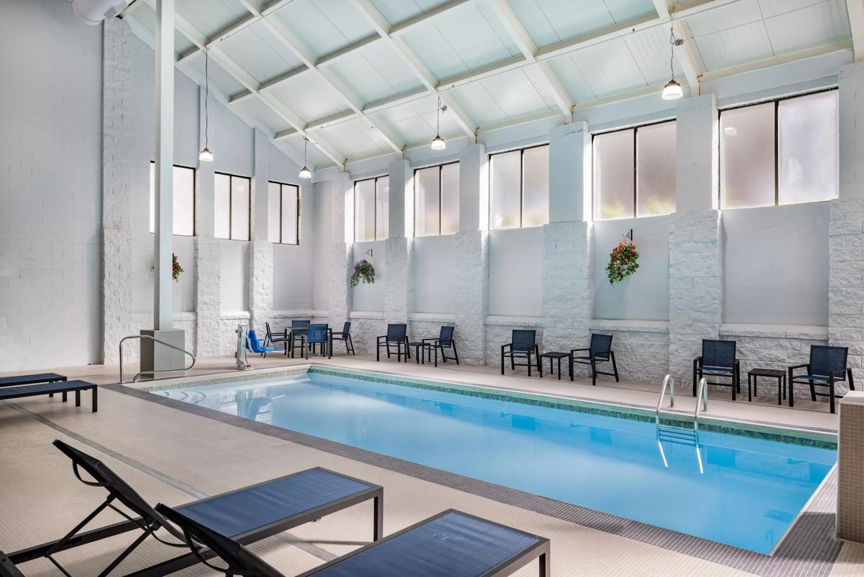 Swimming pool in Graystone Lodge, an Ascend Collection Hotel