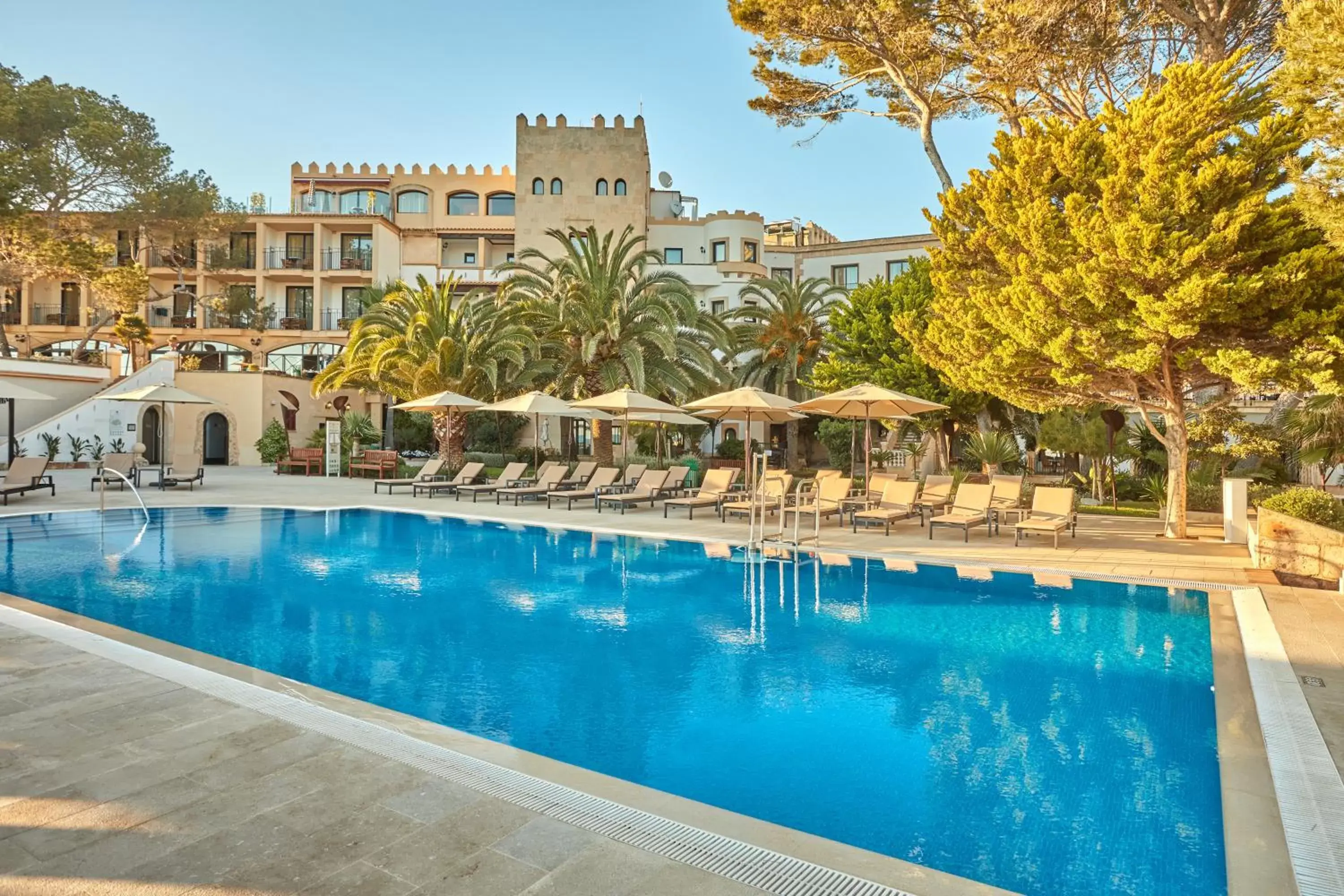 Property building in Secrets Mallorca Villamil Resort & Spa - Adults Only (+18)