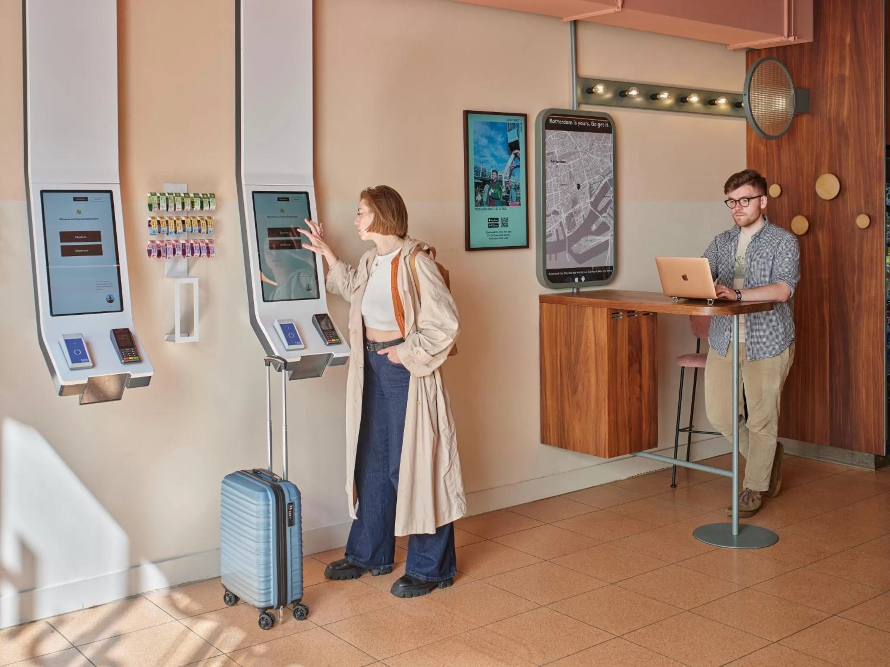 Communal lounge/ TV room in CityHub Rotterdam