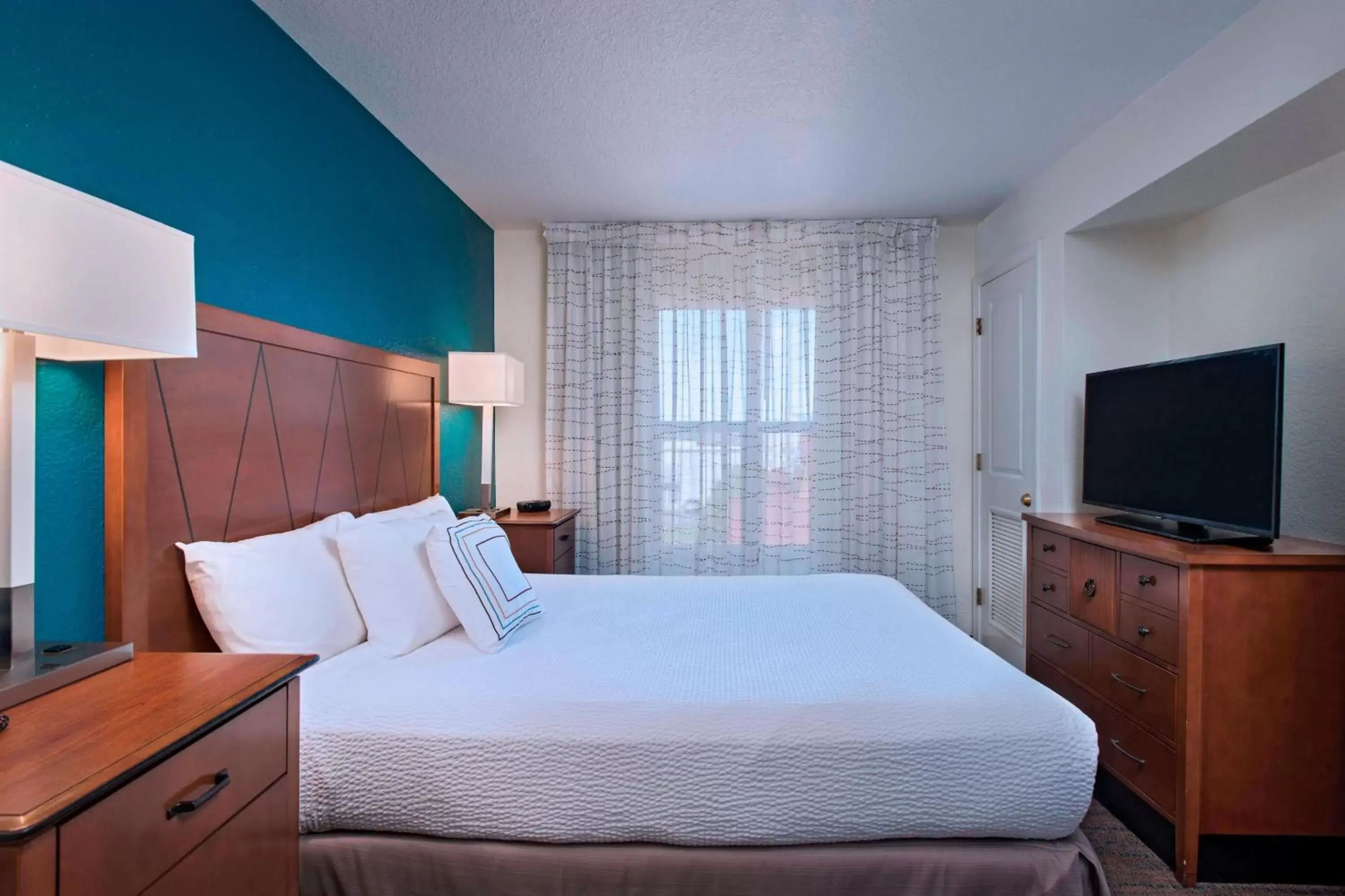 Bedroom, Bed in Residence Inn Columbia