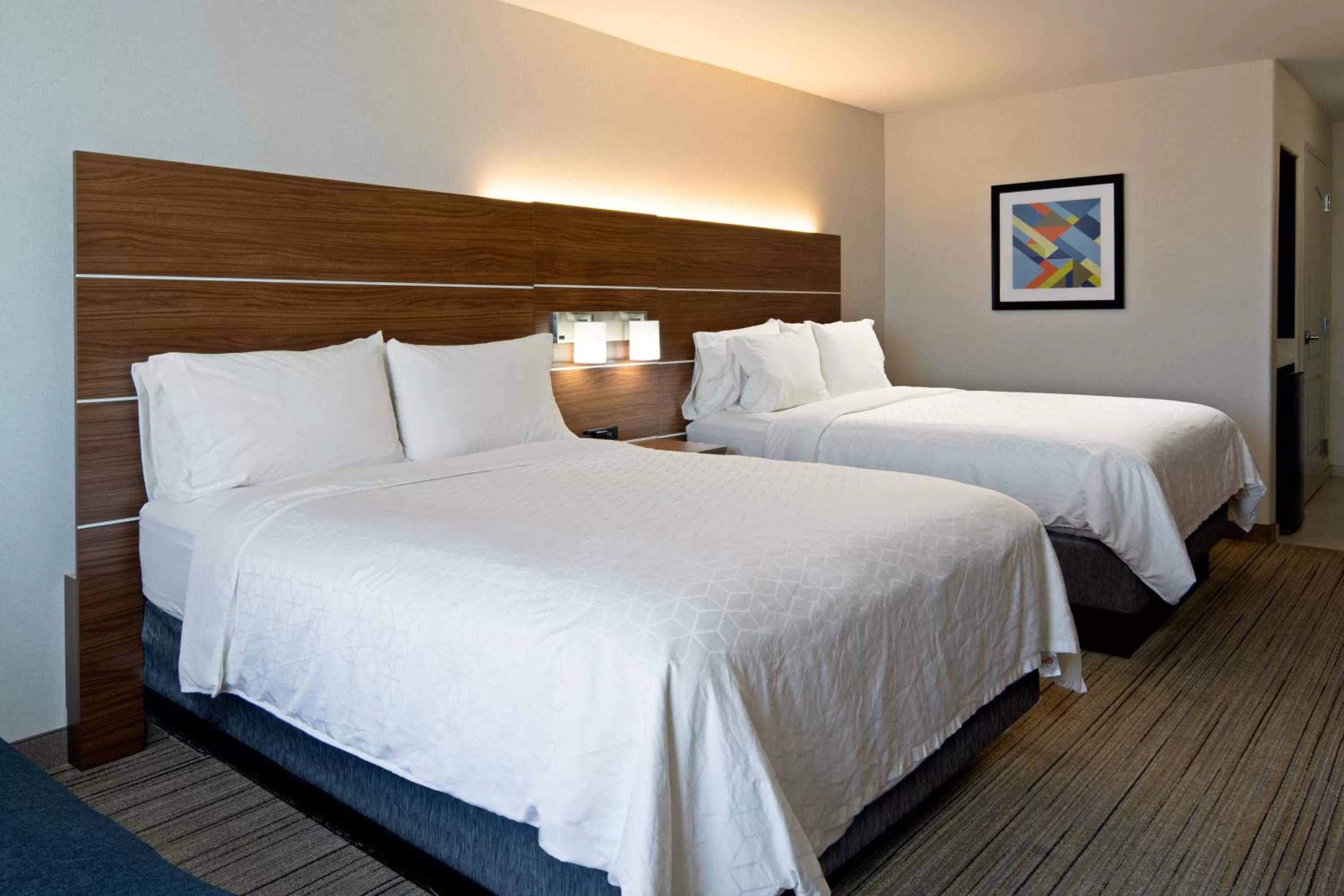 Photo of the whole room, Bed in Holiday Inn Express Fresno South by IHG