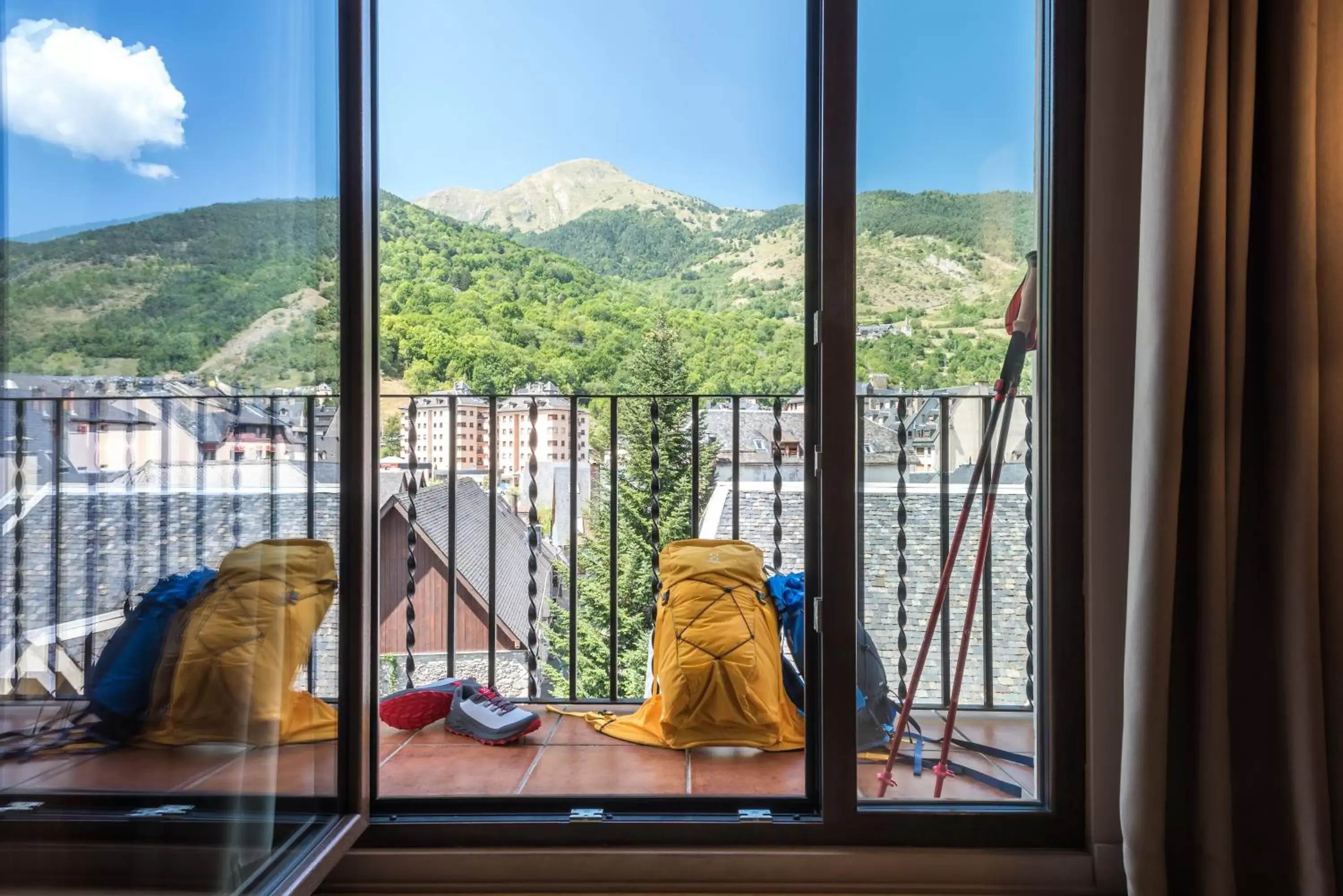 Balcony/Terrace, Mountain View in Riu Nere Mountain Hotel