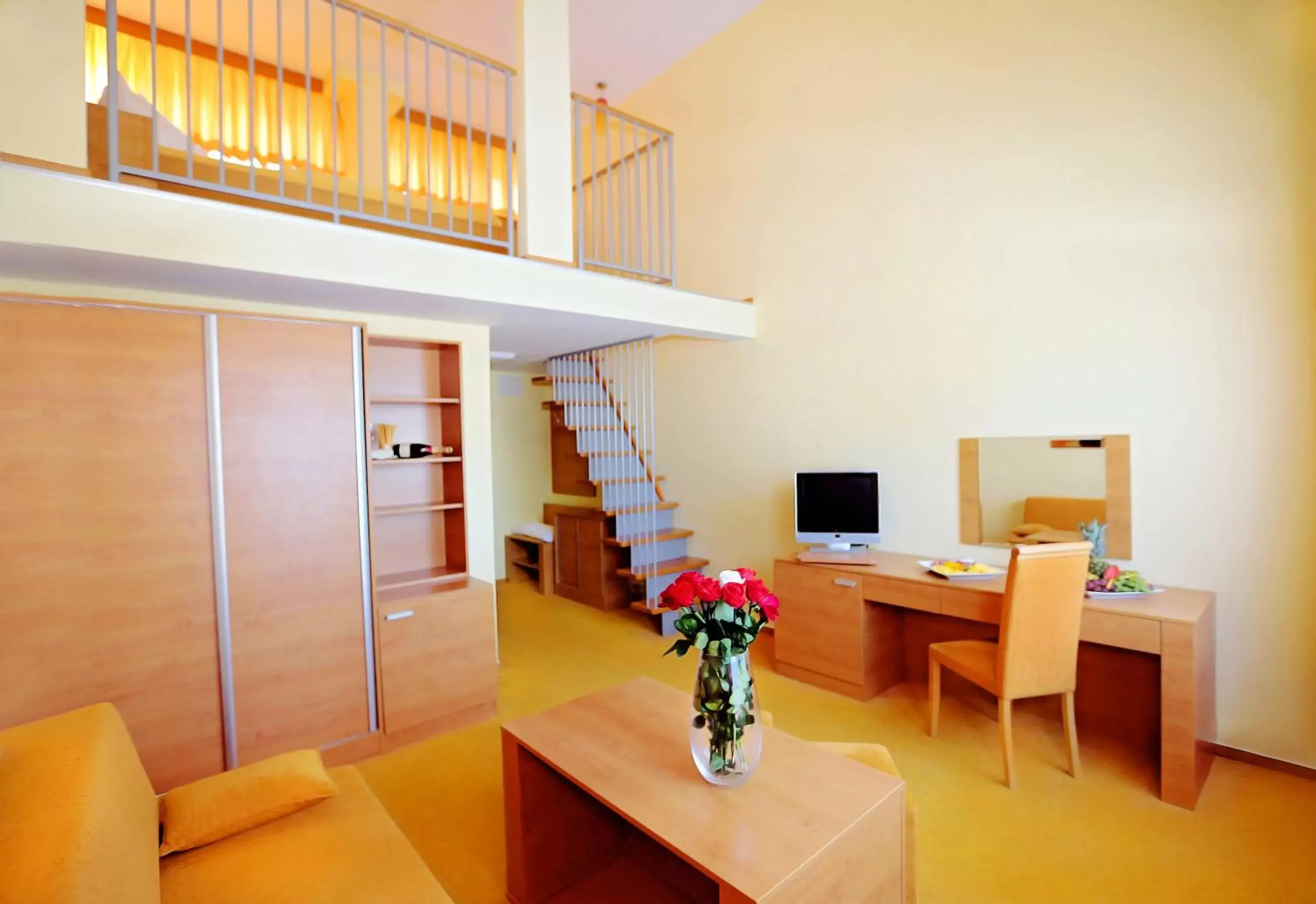 Bedroom, Dining Area in Hotel AquaCity Seasons