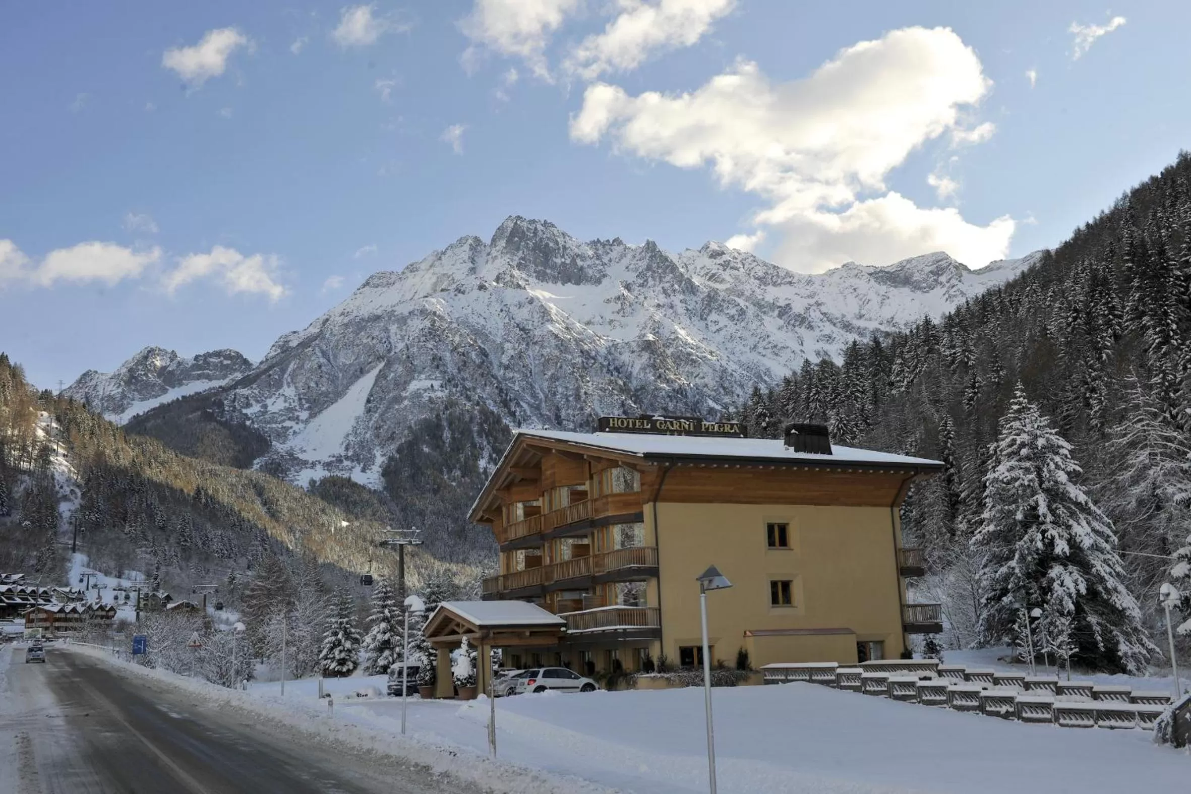 Property building in Hotel Garni Pegrà