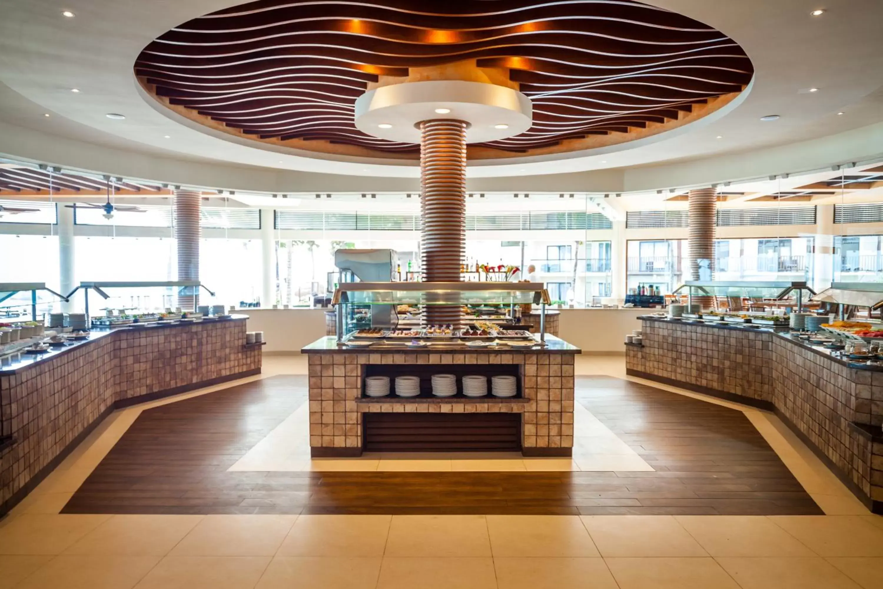 Restaurant/places to eat in The Reef Coco Beach Resort & Spa- Optional All Inclusive Restaurant/places to eat in The Reef Coco Beach Resort & Spa- Optional All Inclusive