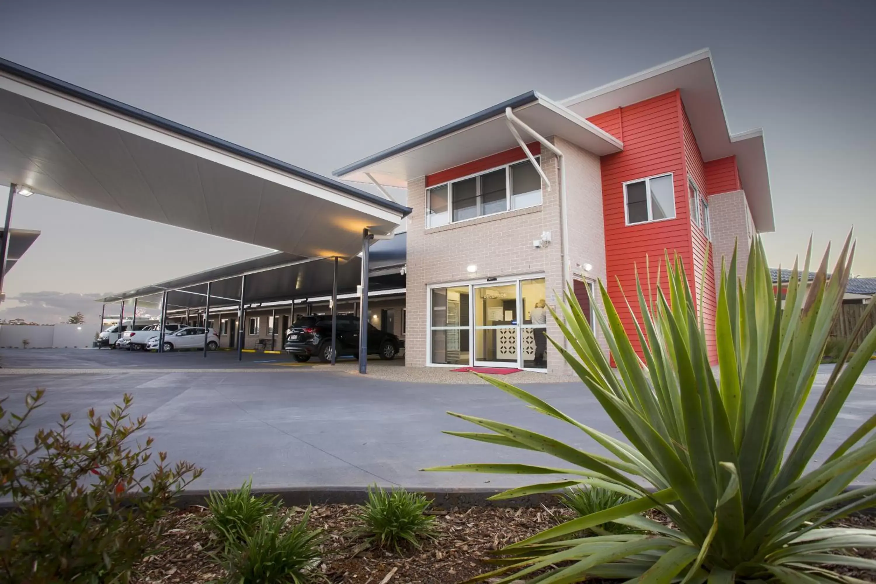 Facade/entrance, Property Building in Altitude Motel Apartments