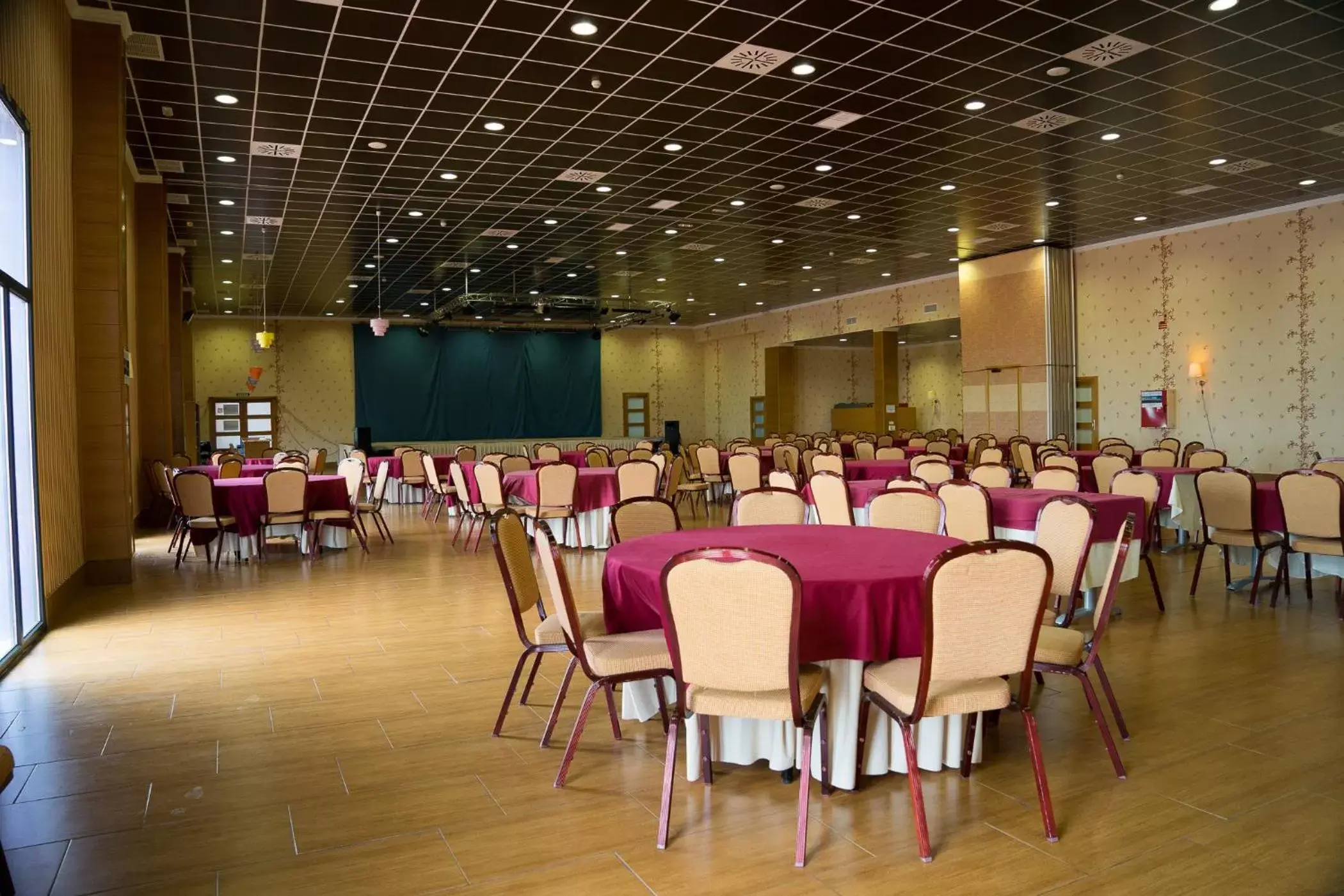 Banquet/Function facilities, Restaurant/Places to Eat in Hotel Romero Merida