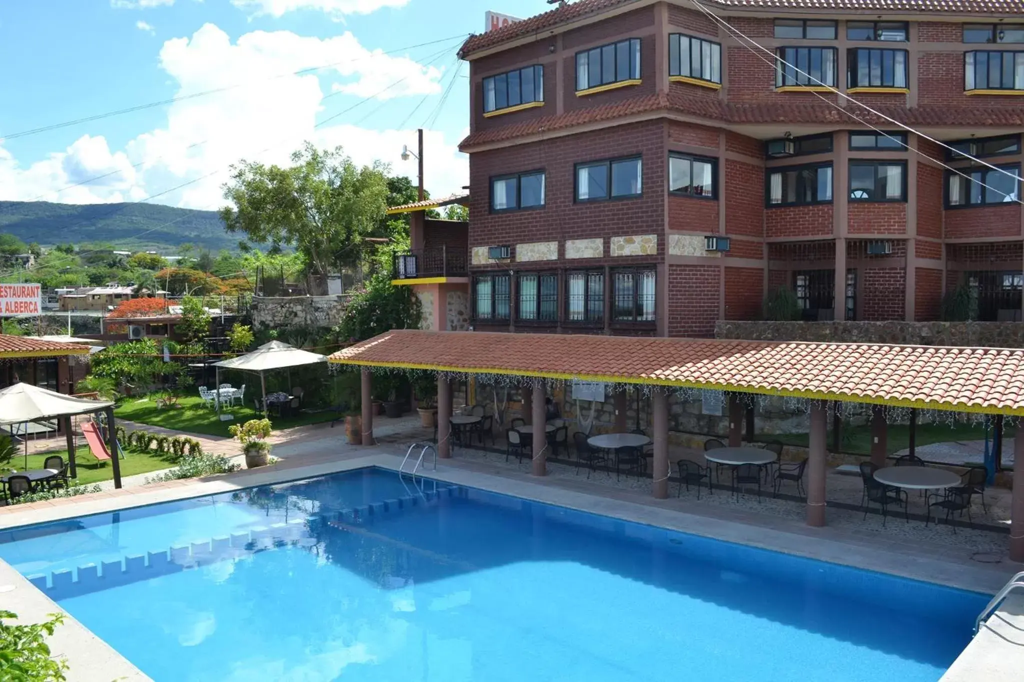 Swimming Pool in Hotel River Side