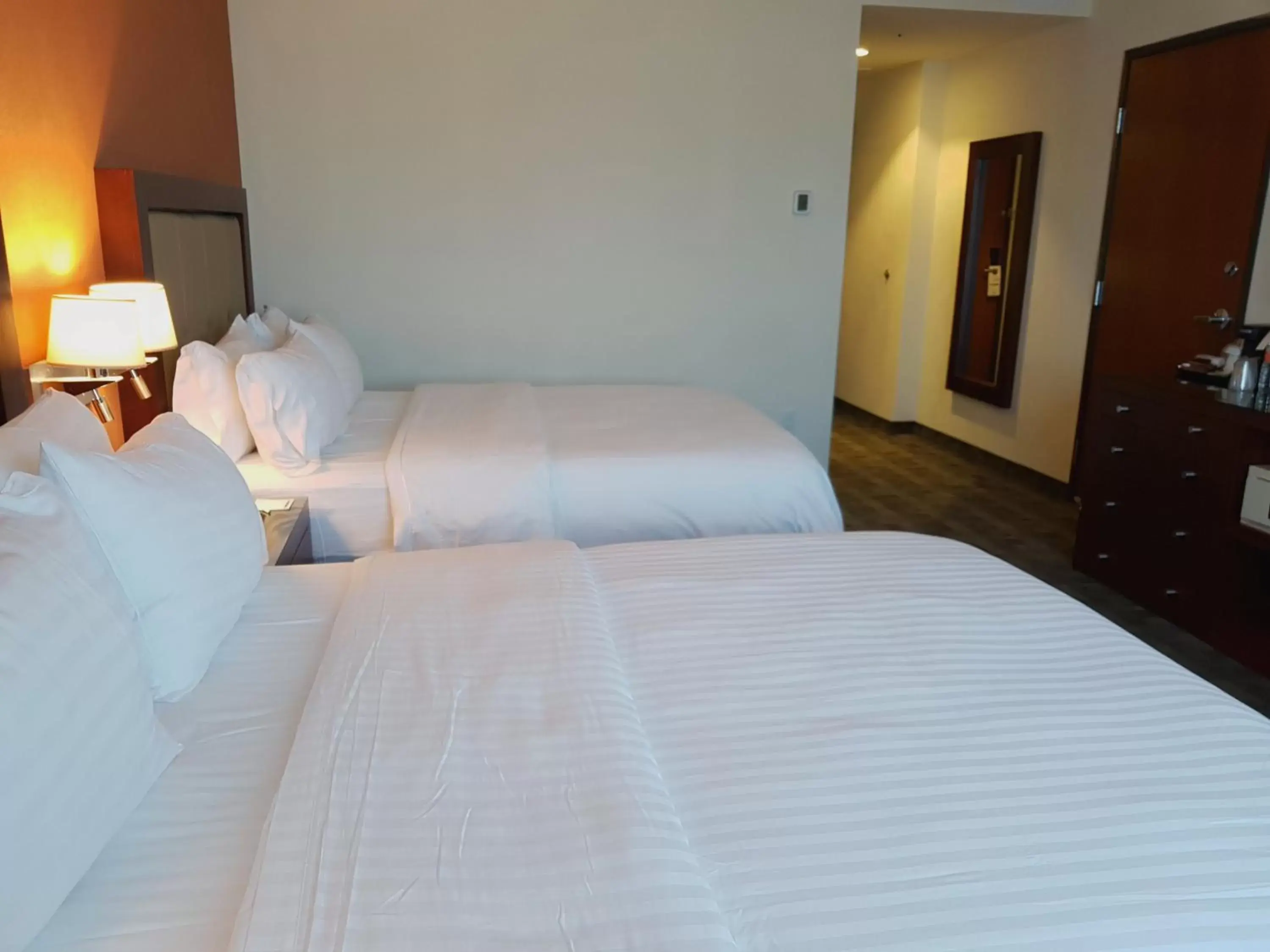 Photo of the whole room, Bed in Holiday Inn & Suites Plaza Mayor, an IHG Hotel