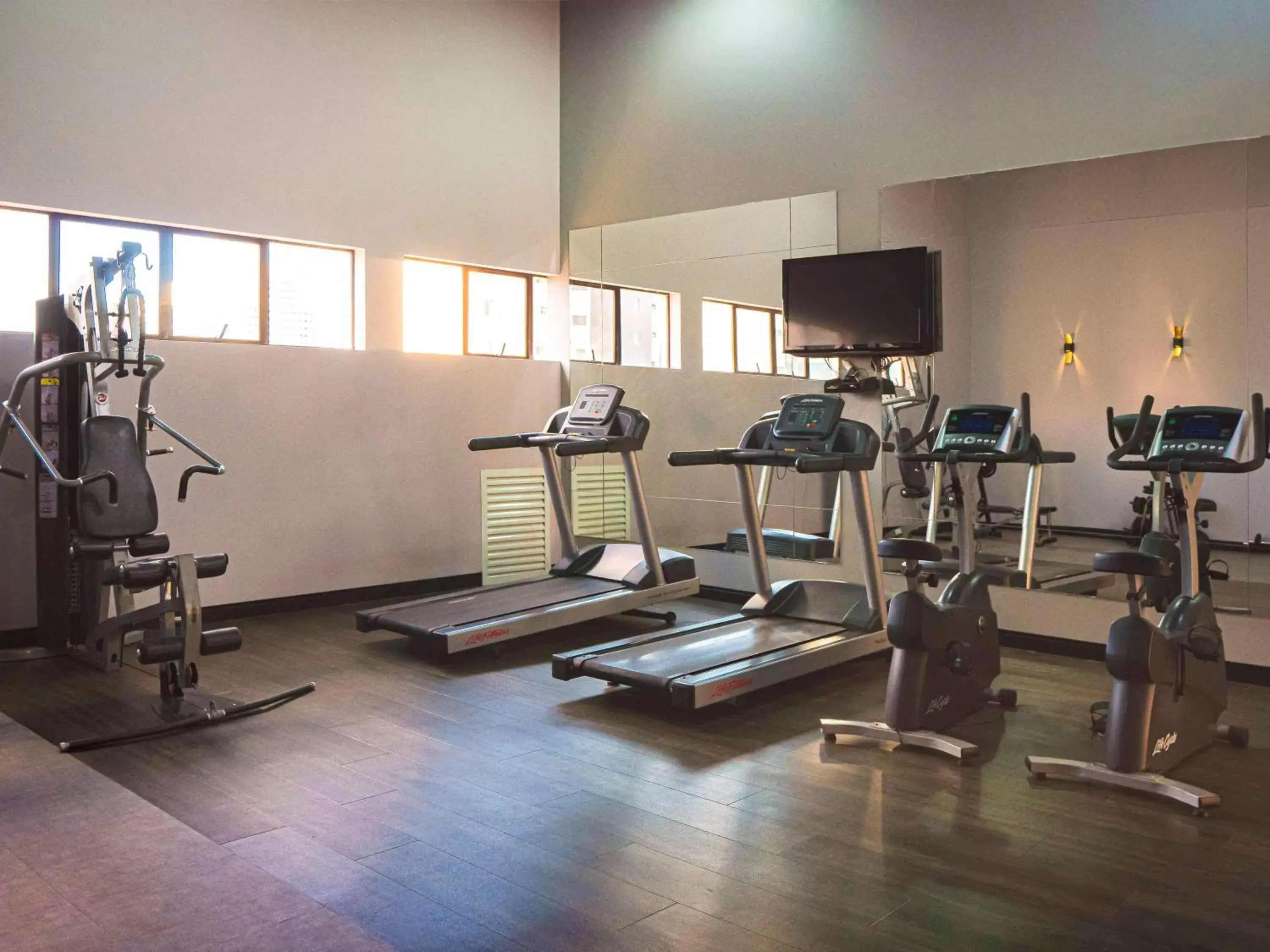 Fitness centre/facilities, Fitness Center/Facilities in Mercure Curitiba Golden