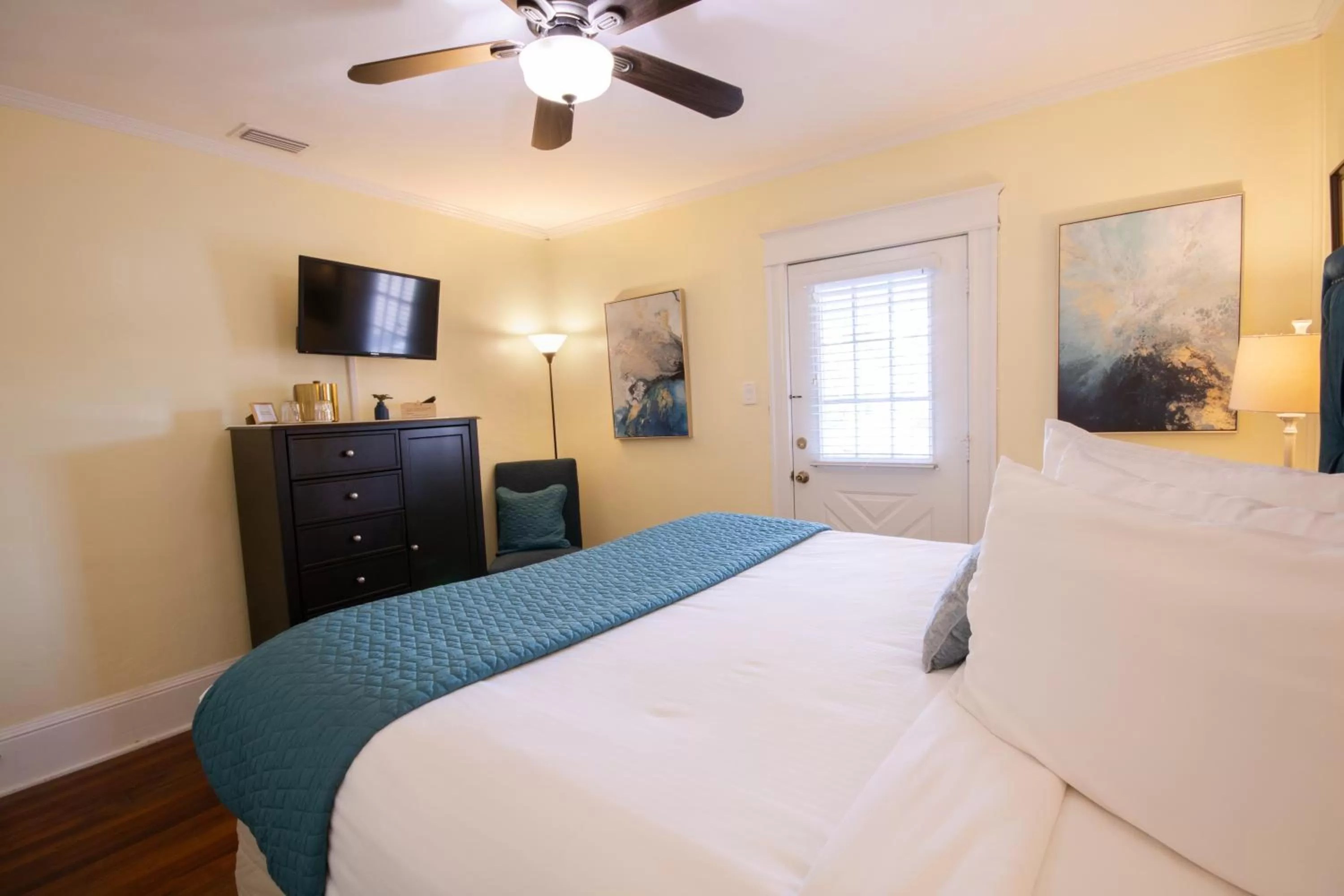 Bedroom, Bed in Hemingway House Bed and Breakfast