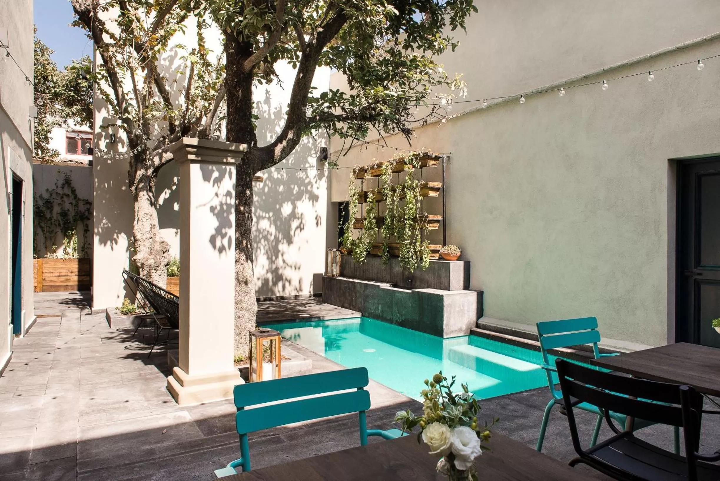 Patio in Antigua Trece Hotel Fusión