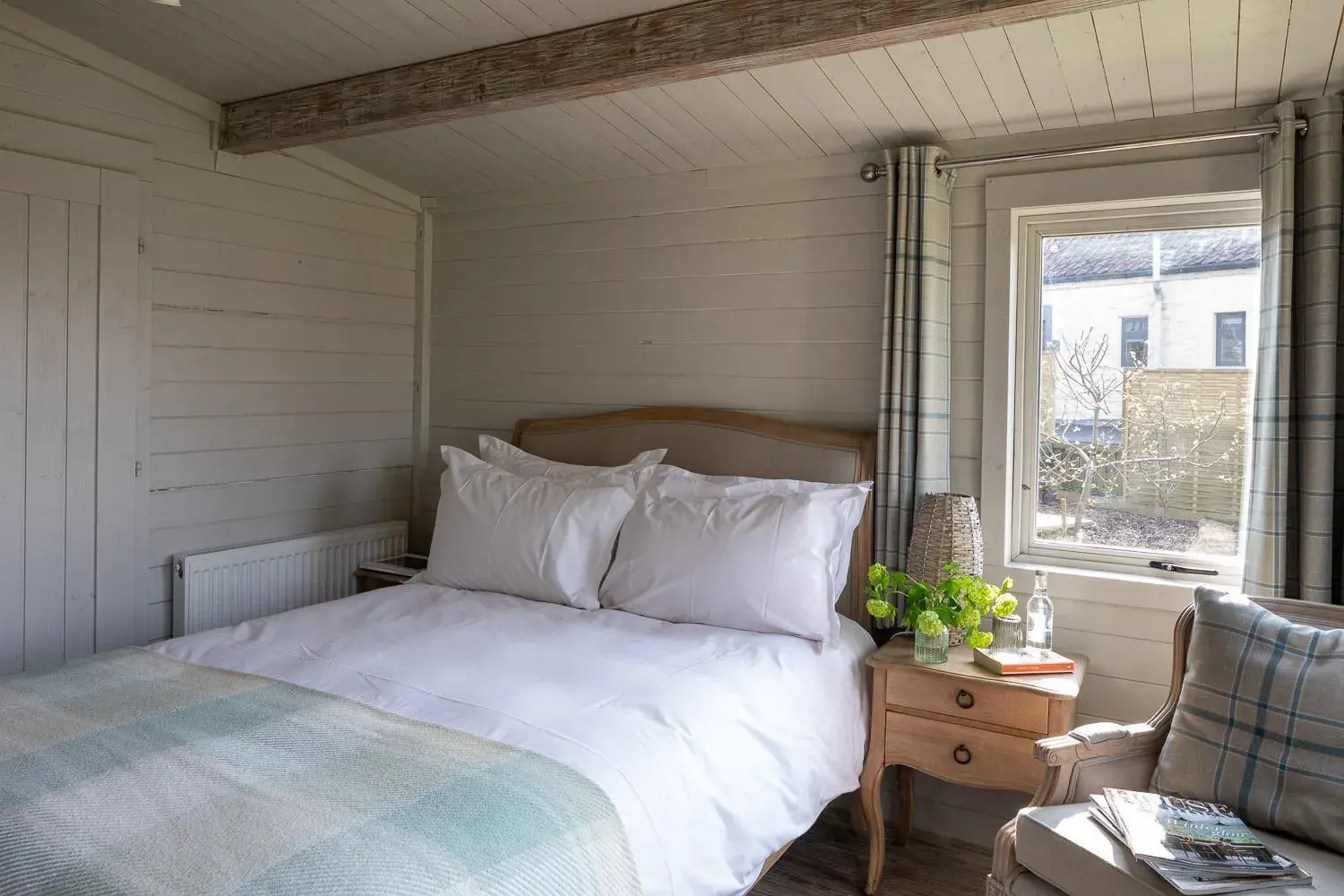 Superior Apartment in The Holcombe Superior Apartment in The Holcombe