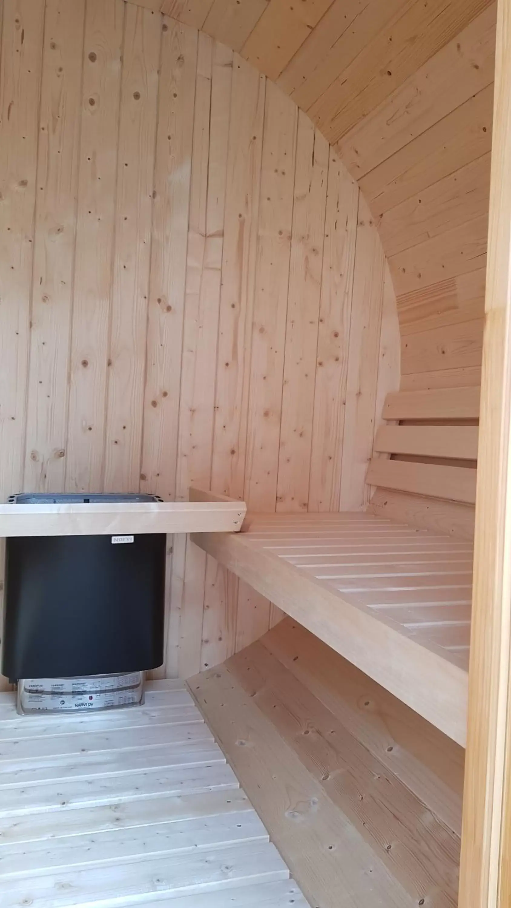 Sauna, TV/Entertainment Center in Hotel Villa Maya