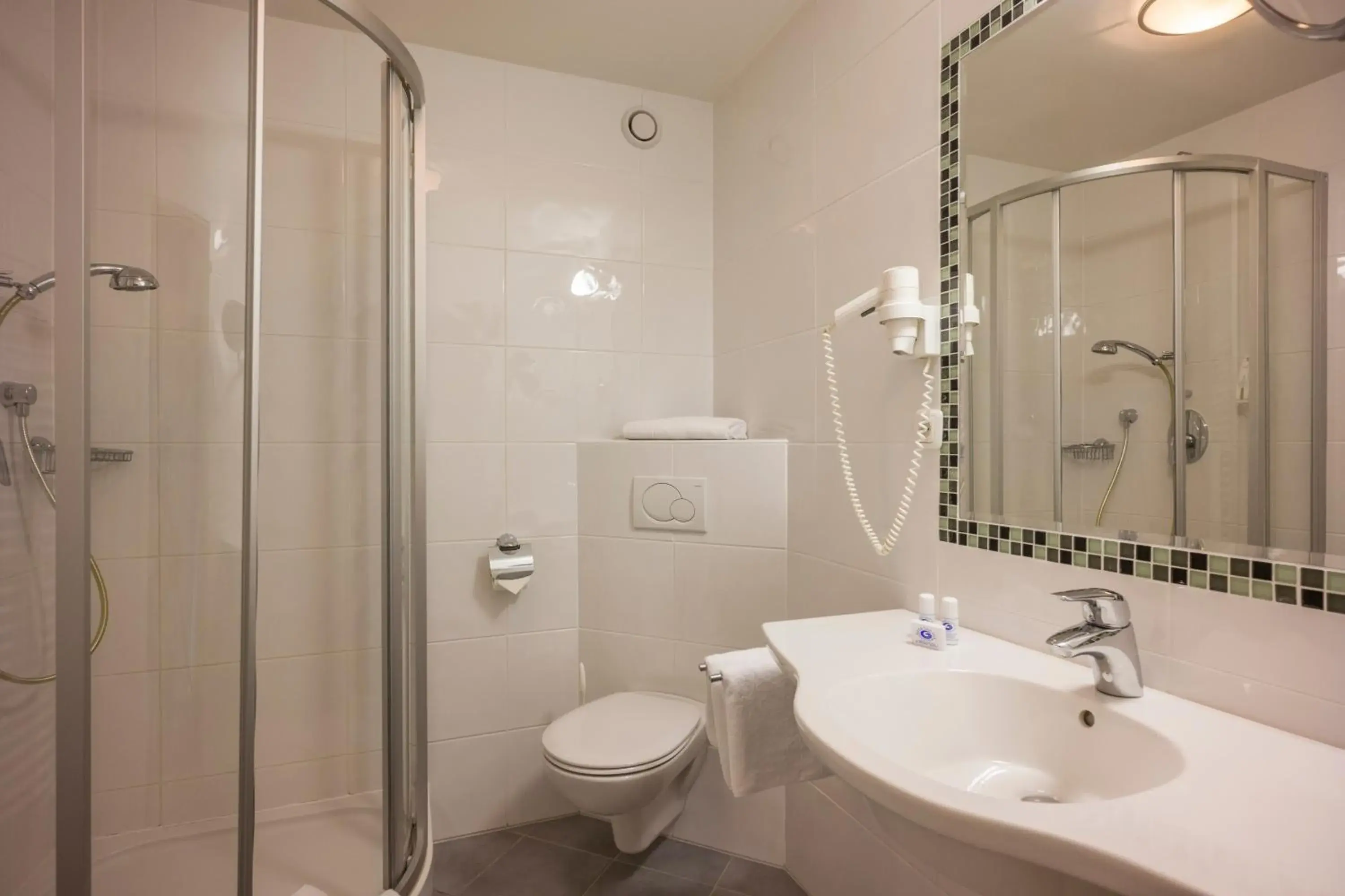 Shower, Bathroom in Sporthotel Austria