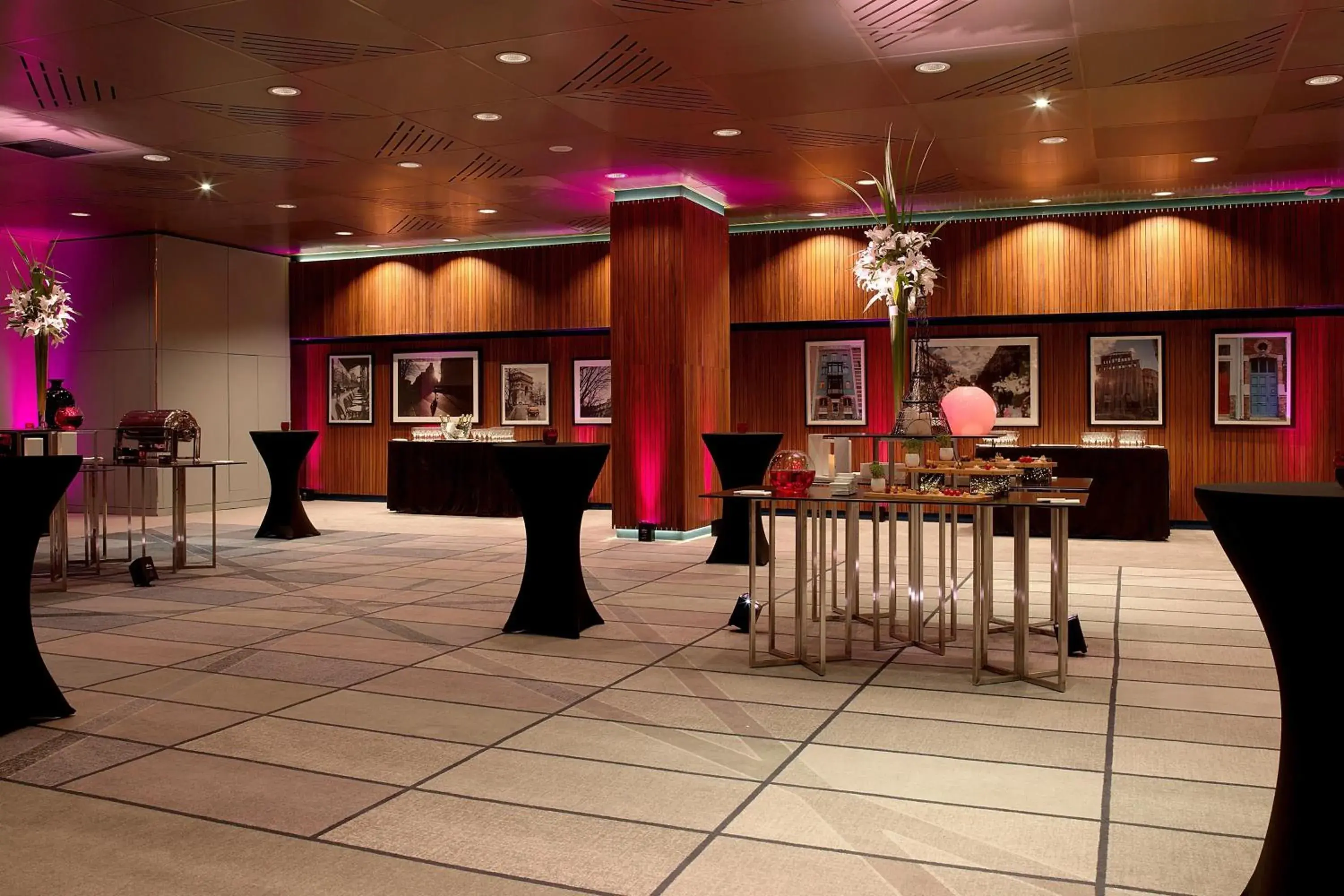 Lobby or reception, Banquet Facilities in Le Meridien Etoile