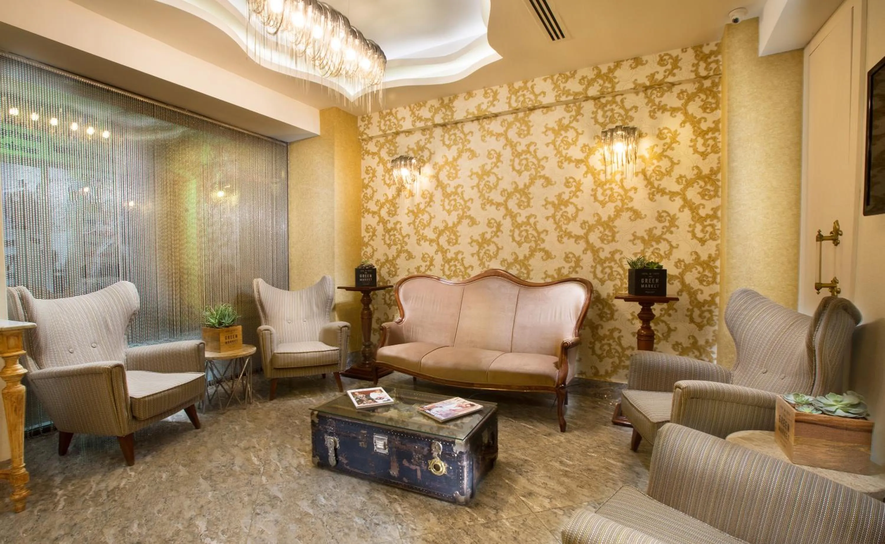 Lobby or reception in Taksim Pera Center Hotel