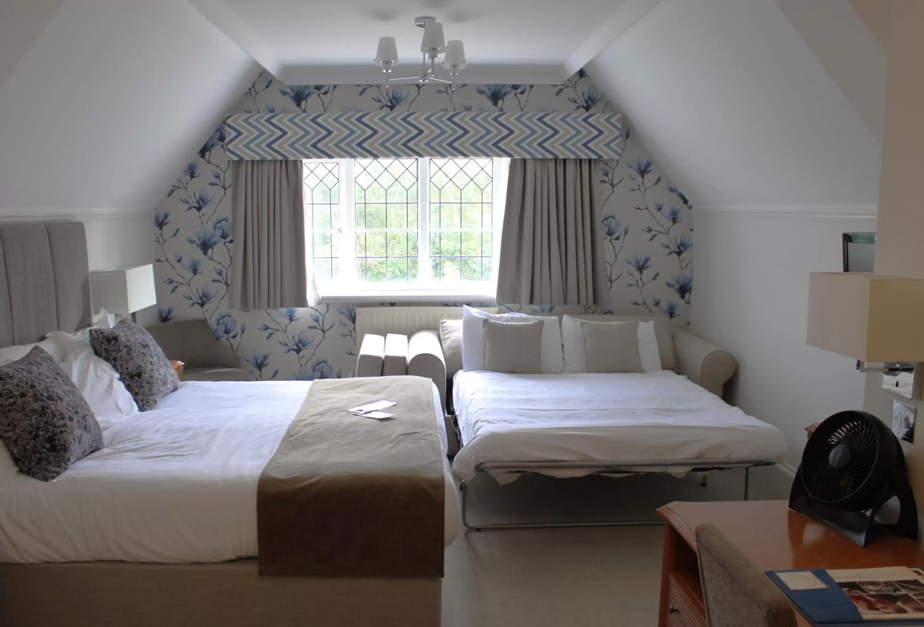 Family Room (2 Adults + 2 Children) in De Rougemont Manor Family Room (2 Adults + 2 Children) in De Rougemont Manor