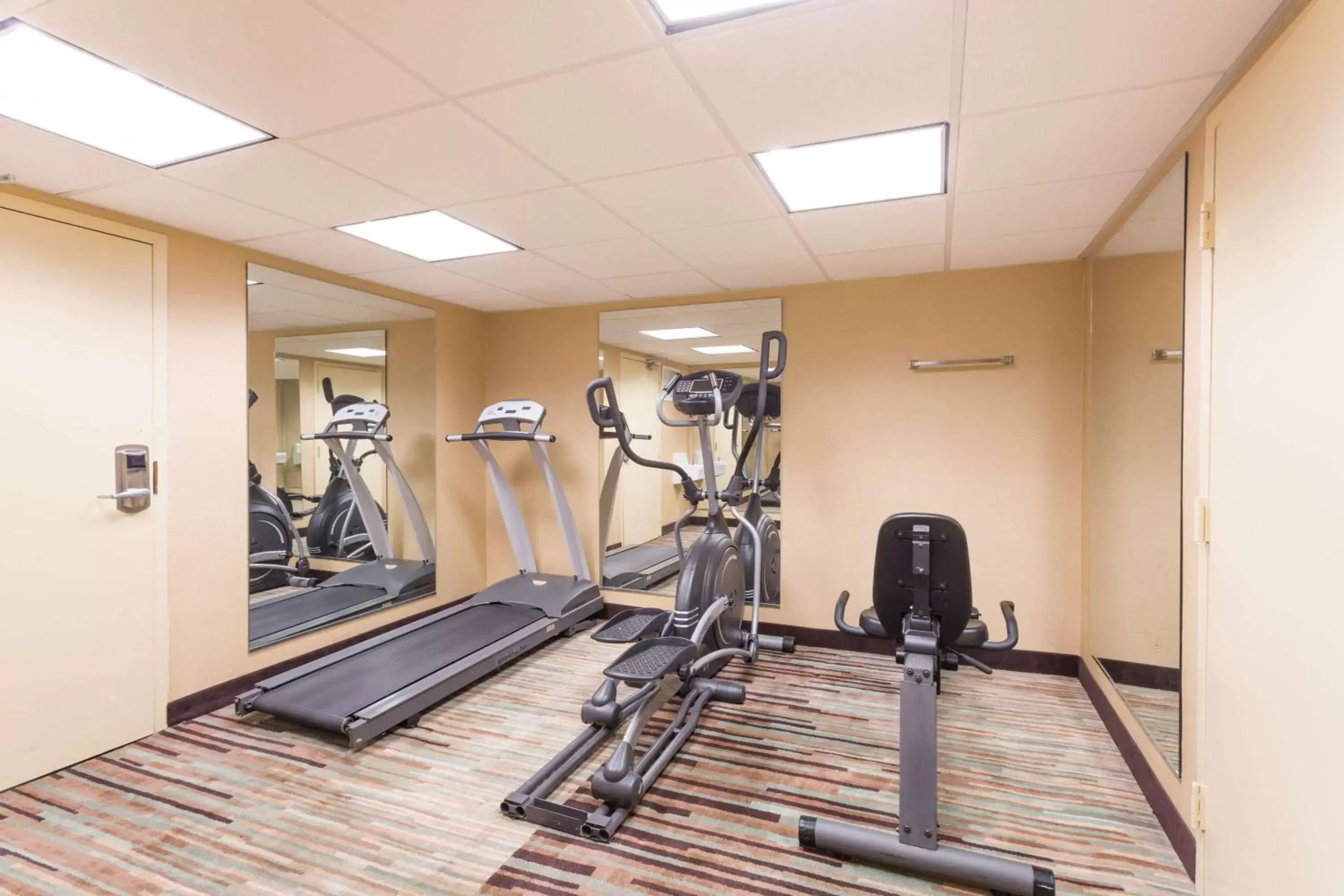 Fitness centre/facilities, Fitness Center/Facilities in Days Inn by Wyndham Dumfries Quantico