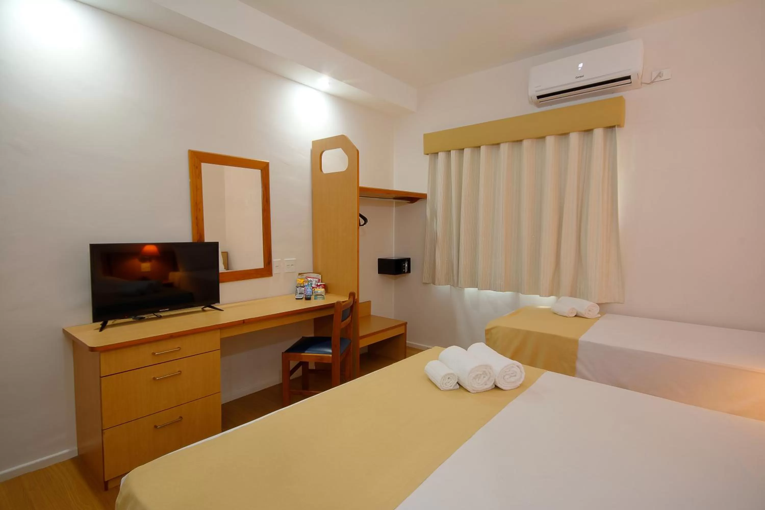 Bedroom, Bed in Fênix Hotel Limeira