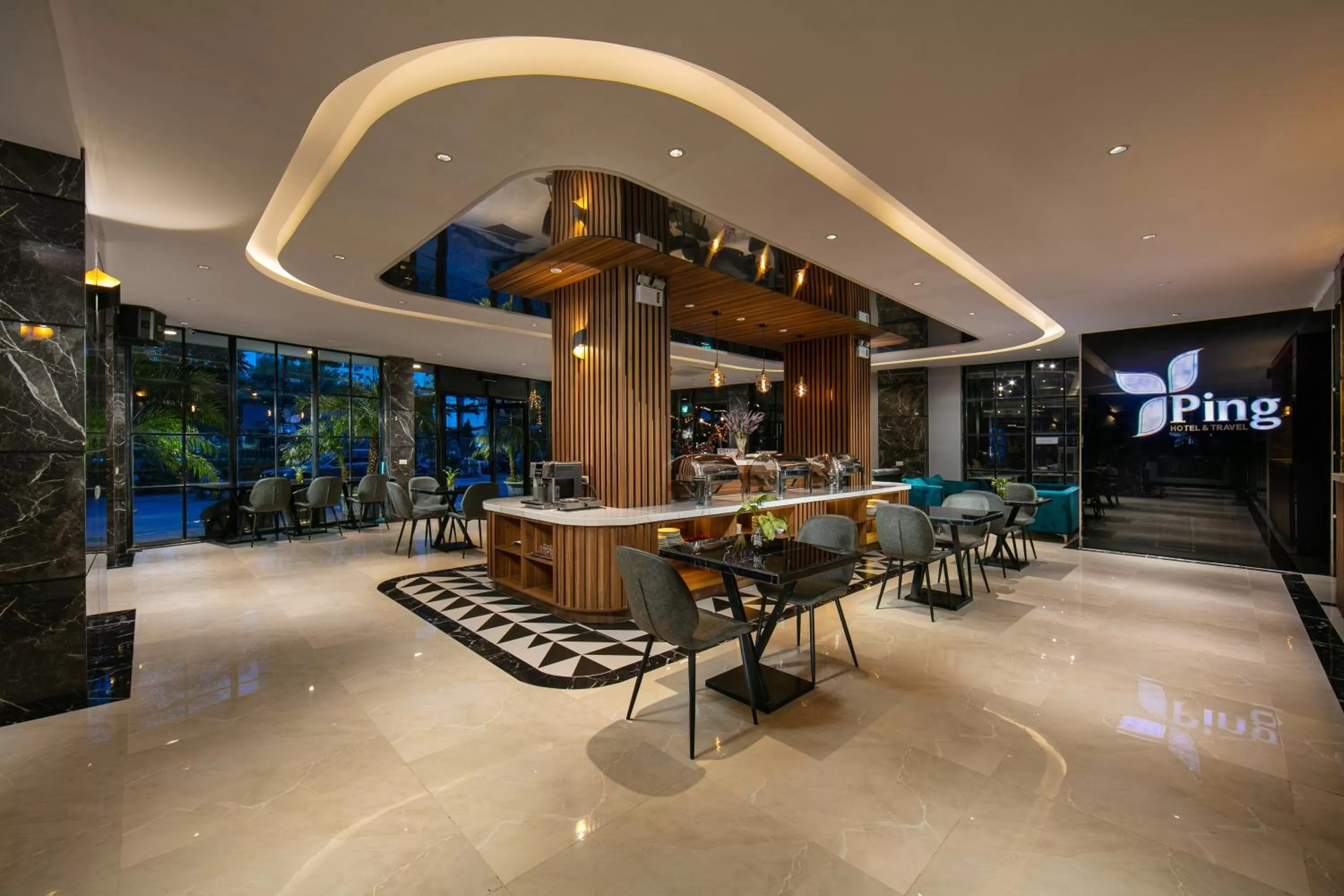 Restaurant/places to eat in Ping Hotel