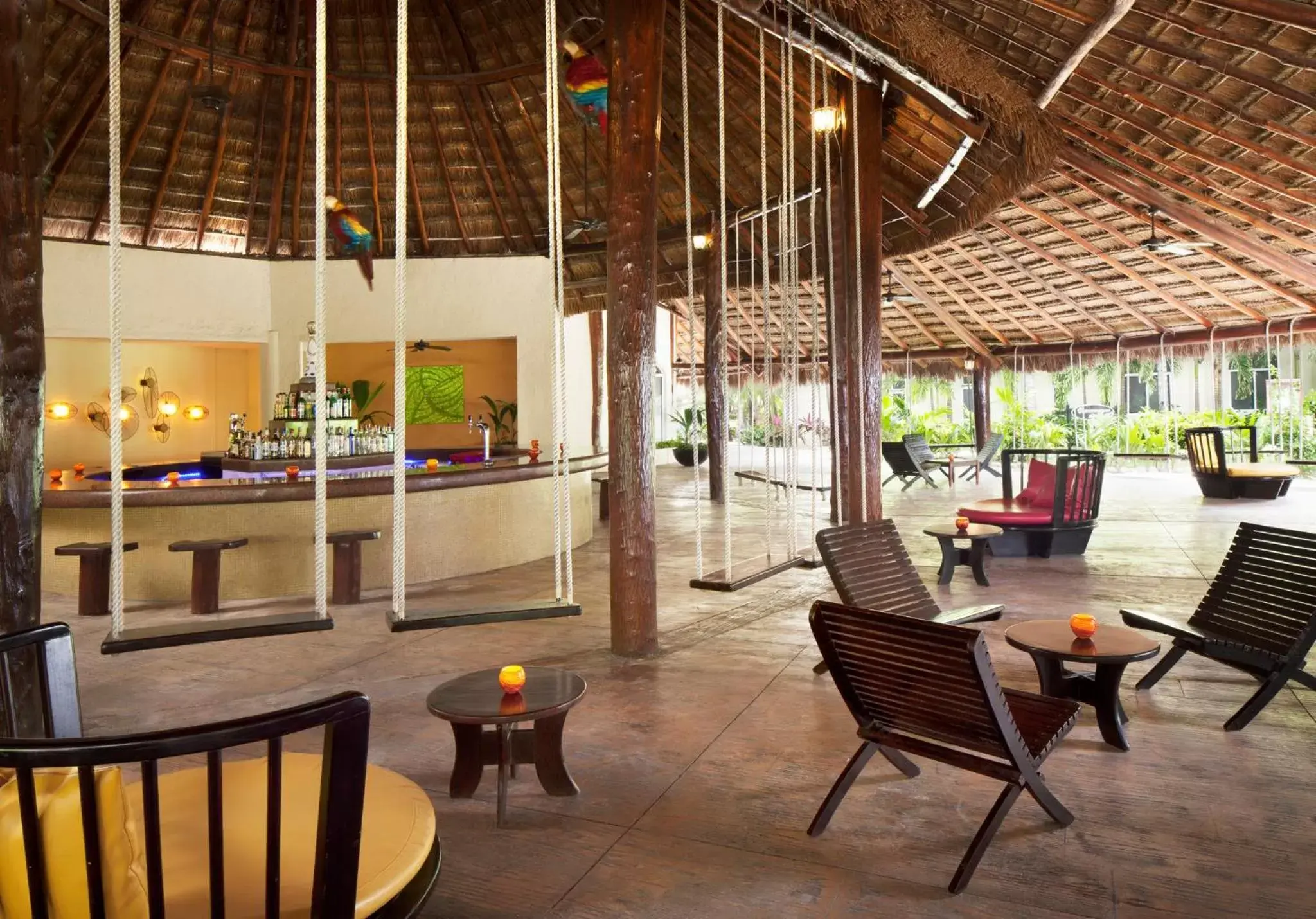 Lounge or bar in El Dorado Royale Gourmet Inclusive Resort & Spa by Karisma - All Inclusive