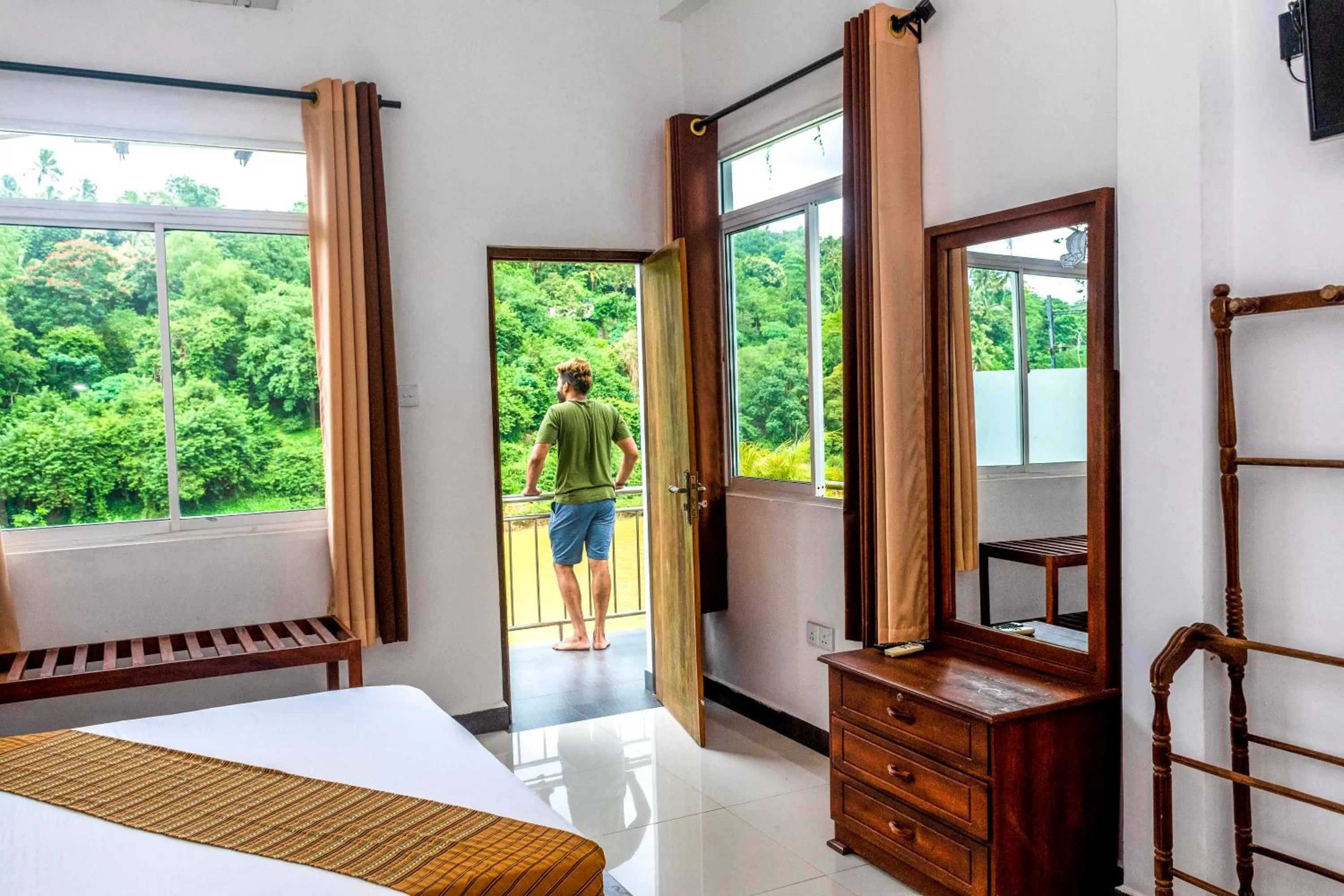 Balcony/Terrace, Bed in Kandy Riverside Villa