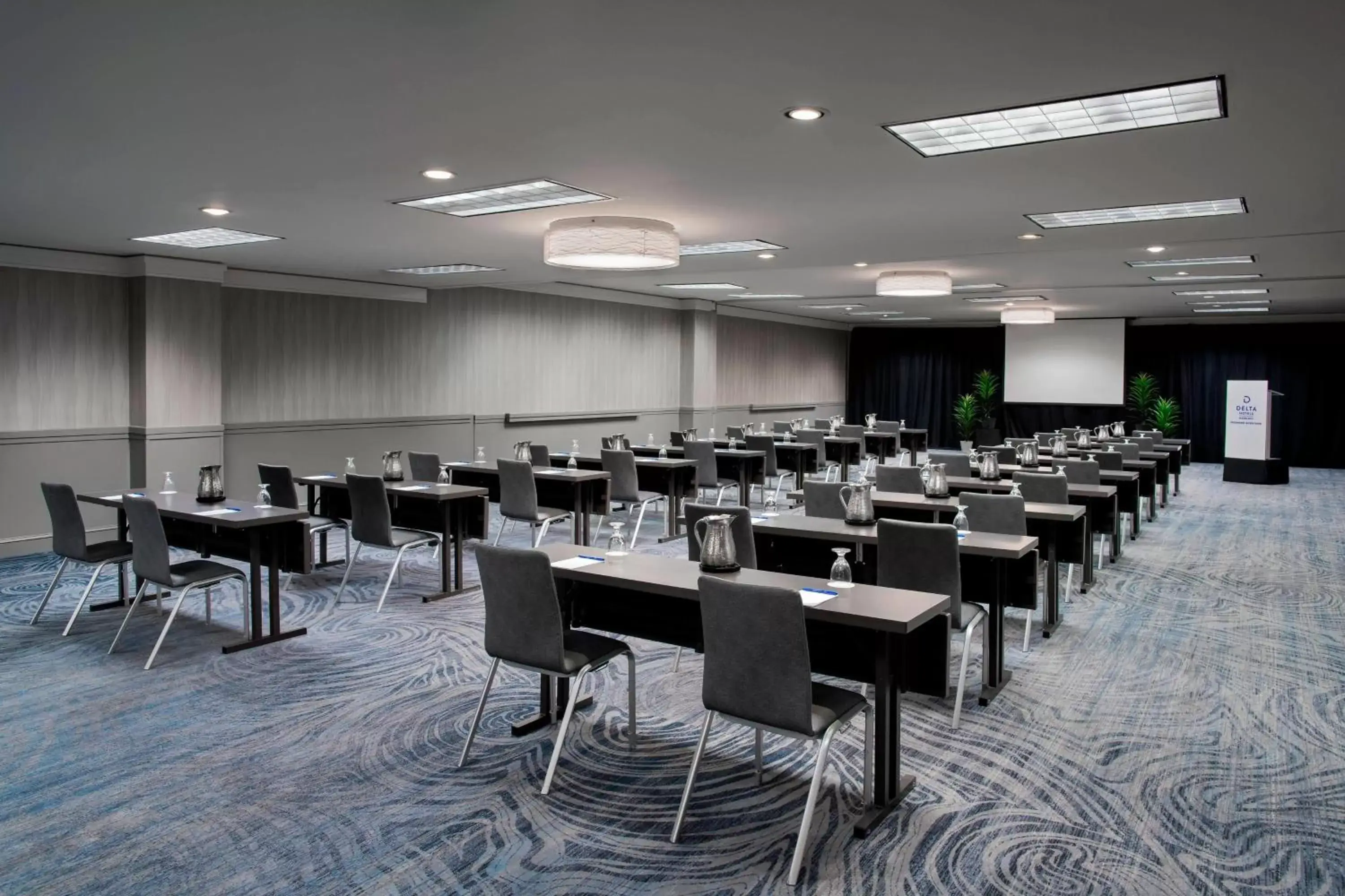 Meeting/conference room in Delta Hotels by Marriott Richmond Downtown