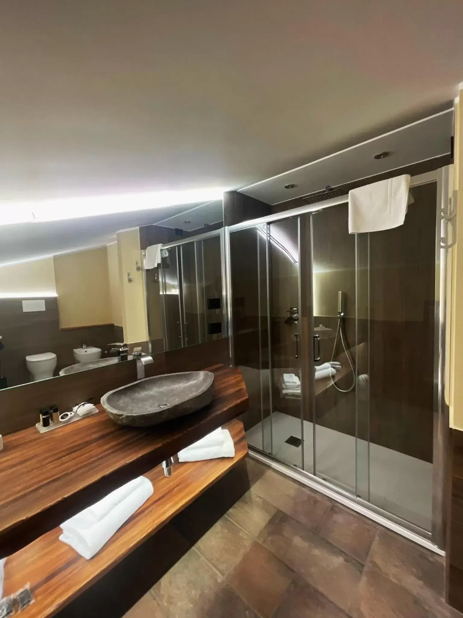 Bathroom in Suite Dreams Montecatini