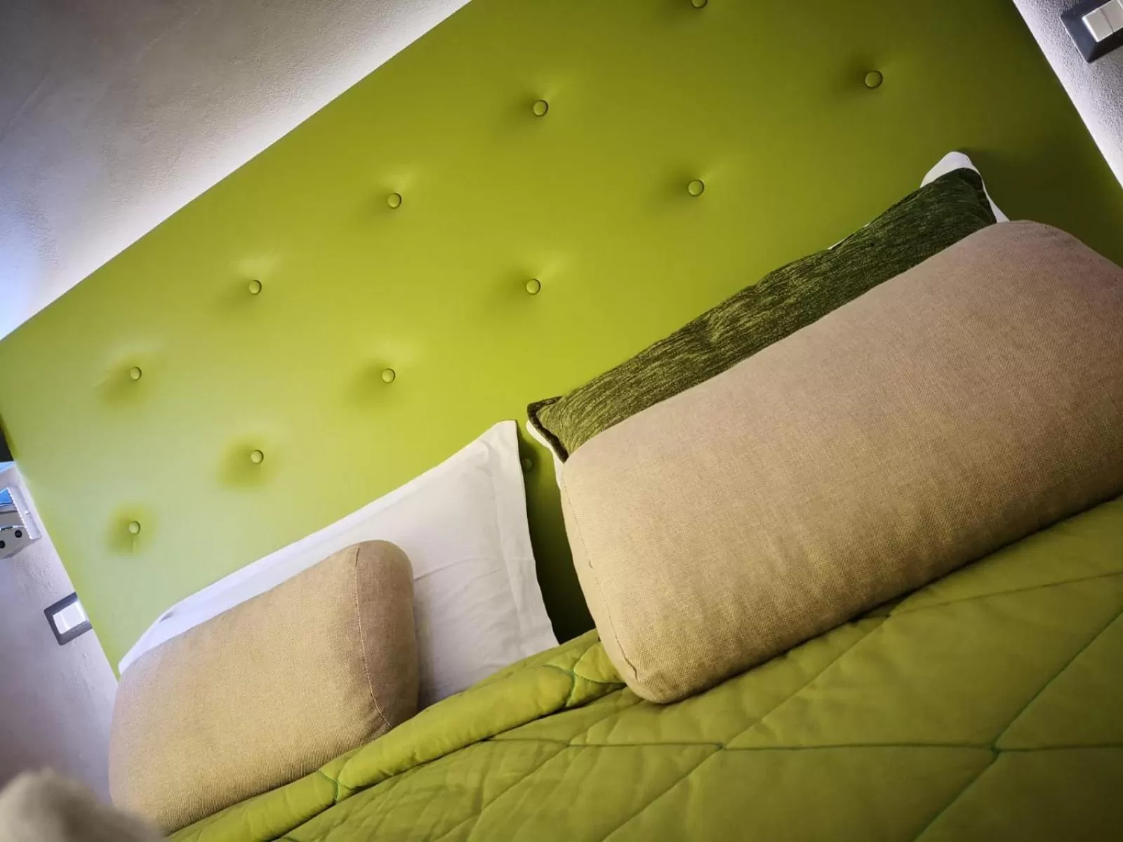 Decorative detail, Bed in Sant'Oronzo Rooms