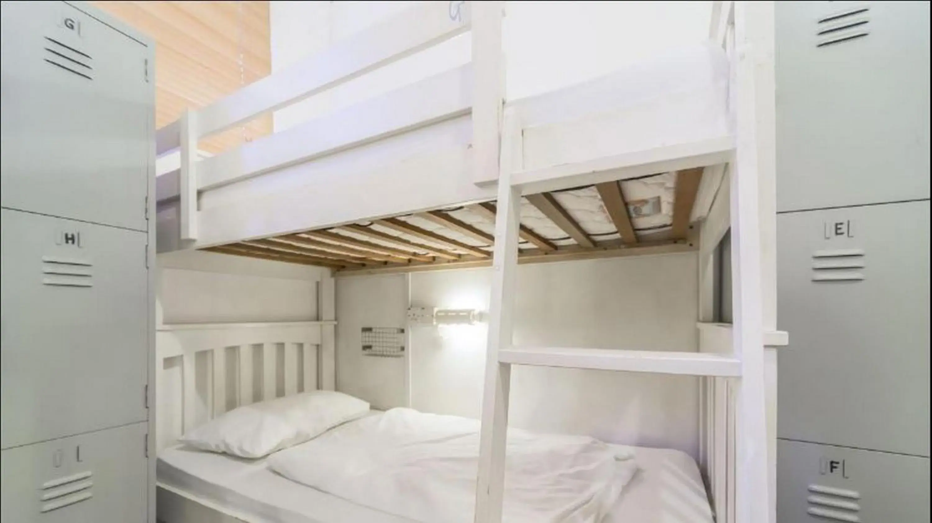 bunk bed, Bed in BEAT Arts Hostel at Chinatown bunk bed, Bed in BEAT Arts Hostel at Chinatown