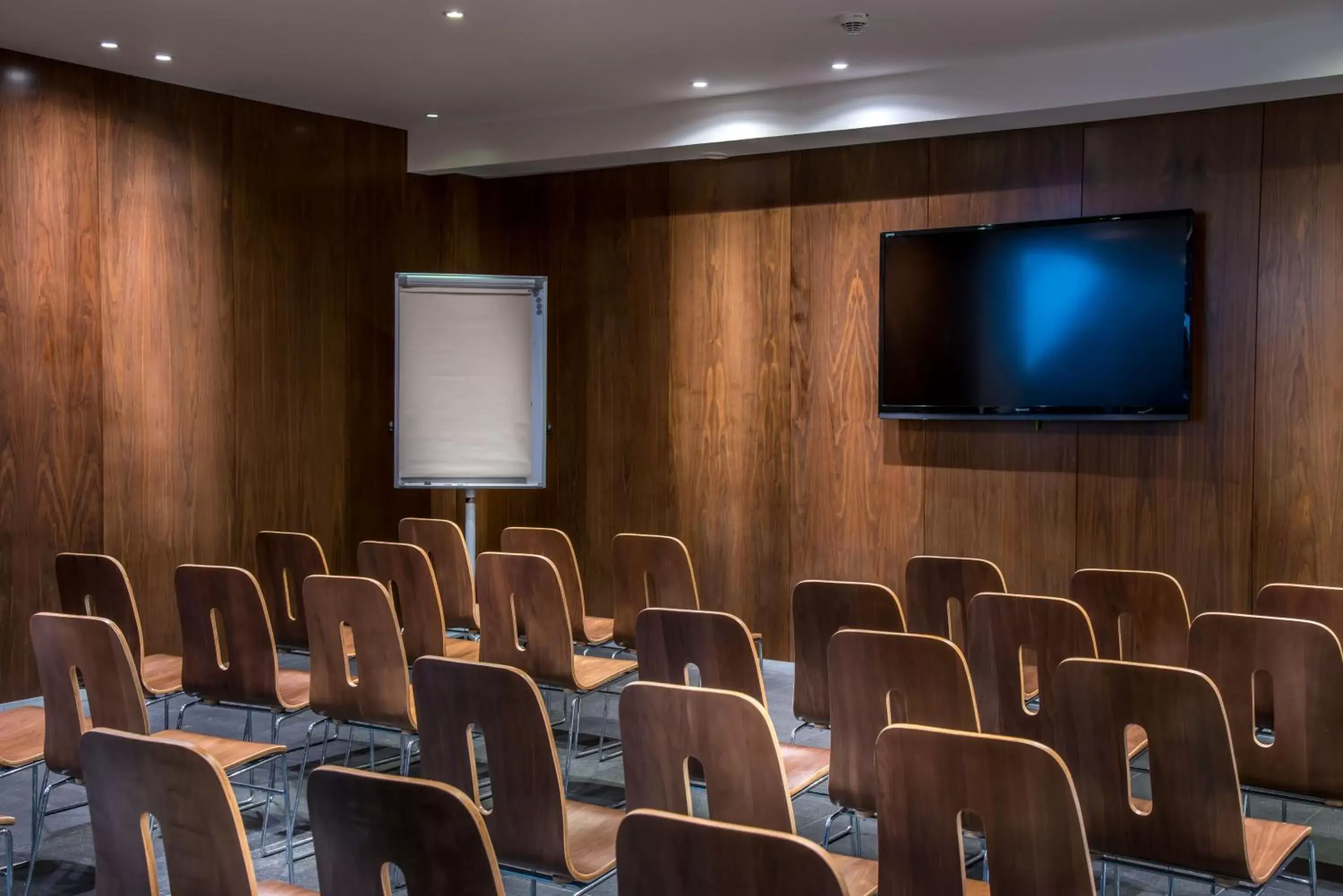 Meeting/conference room in Art Hotel Eiffel