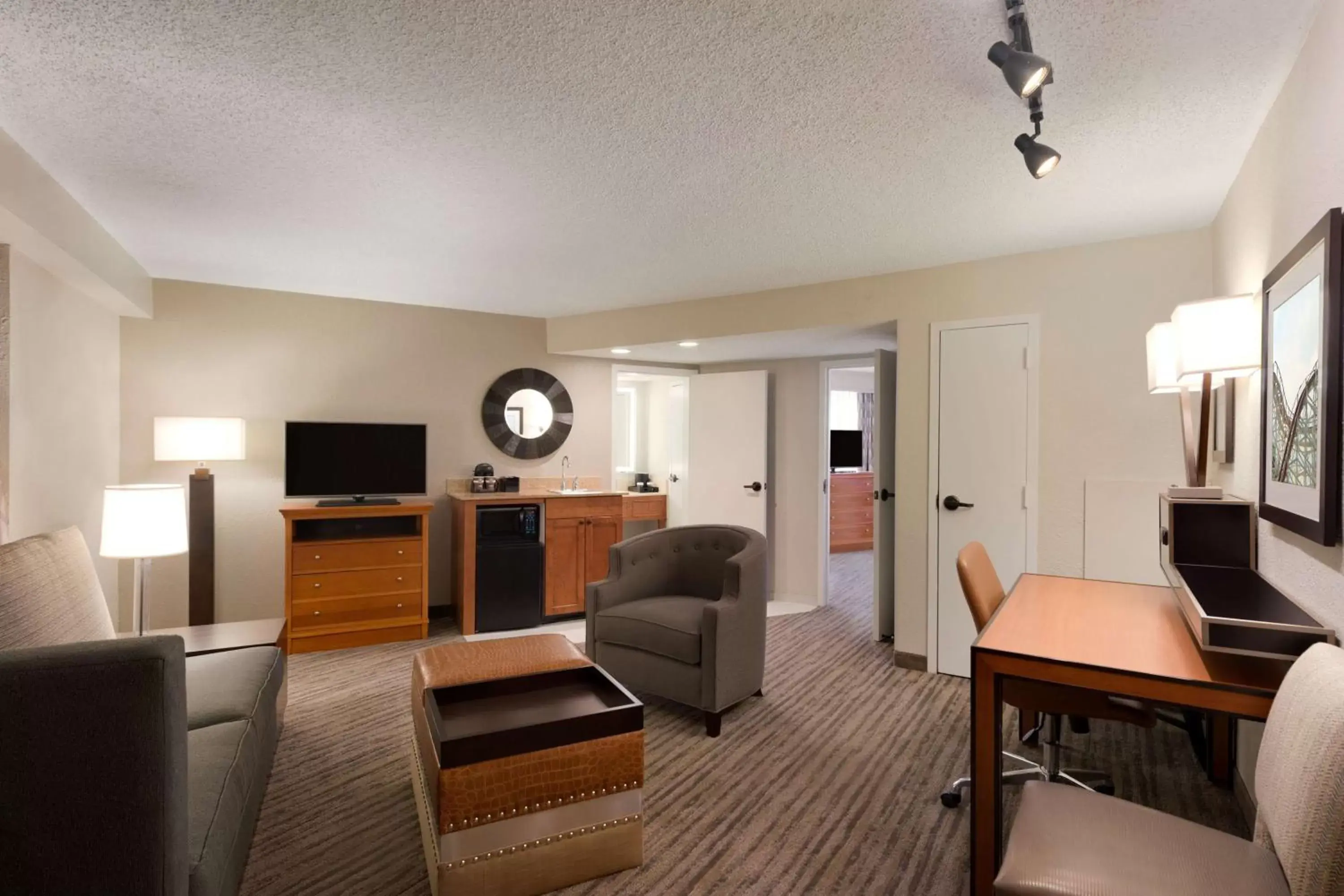 Bedroom, Seating Area in Embassy Suites by Hilton Orlando International Drive ICON Park