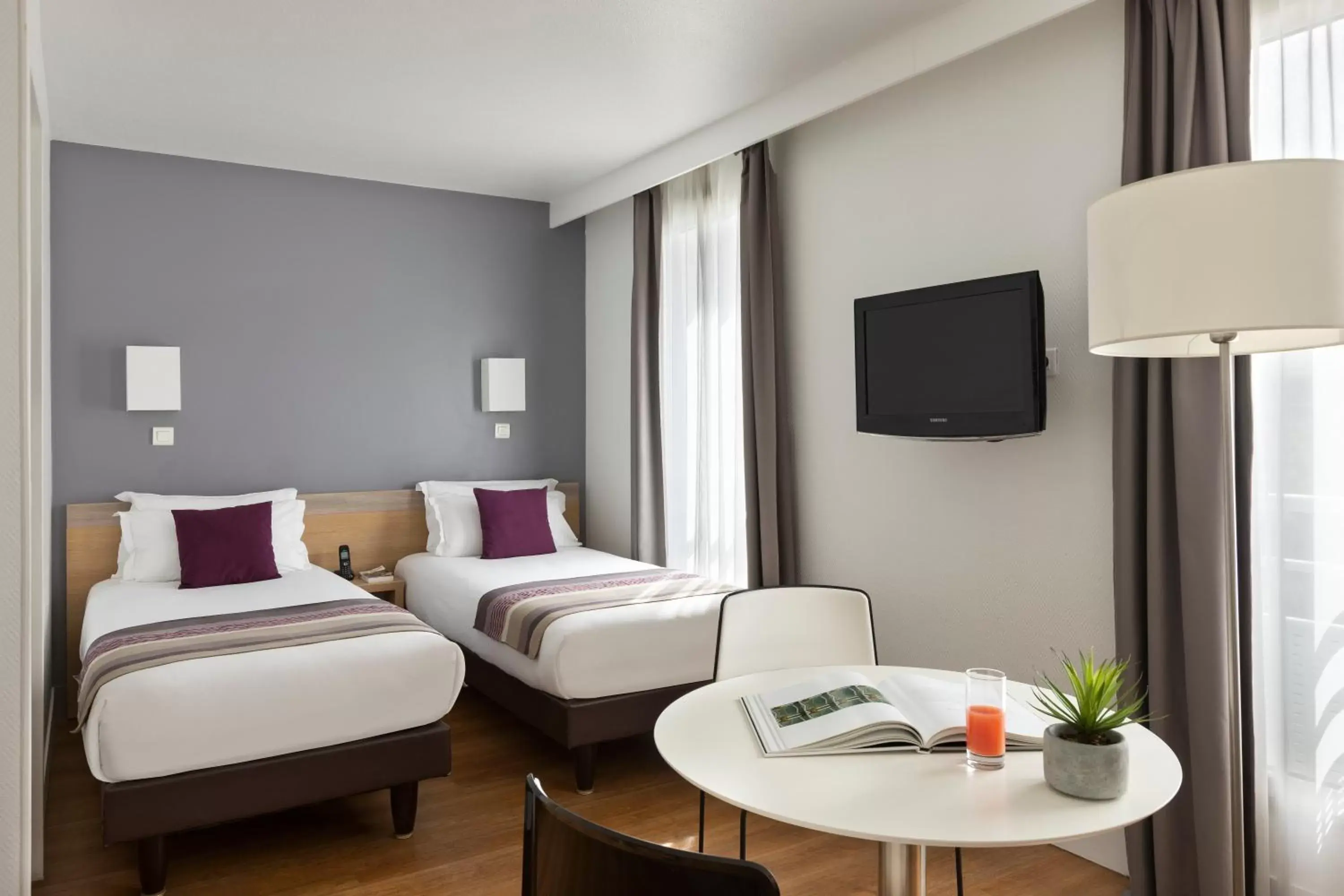 Bed in Citadines Bastille Marais Paris Bed in Citadines Bastille Marais Paris