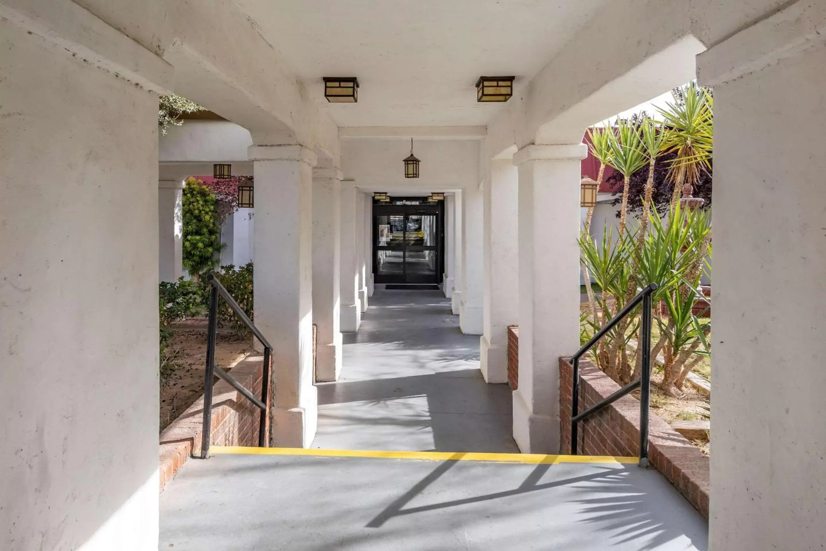 Property building in Quality Inn On Historic Route 66