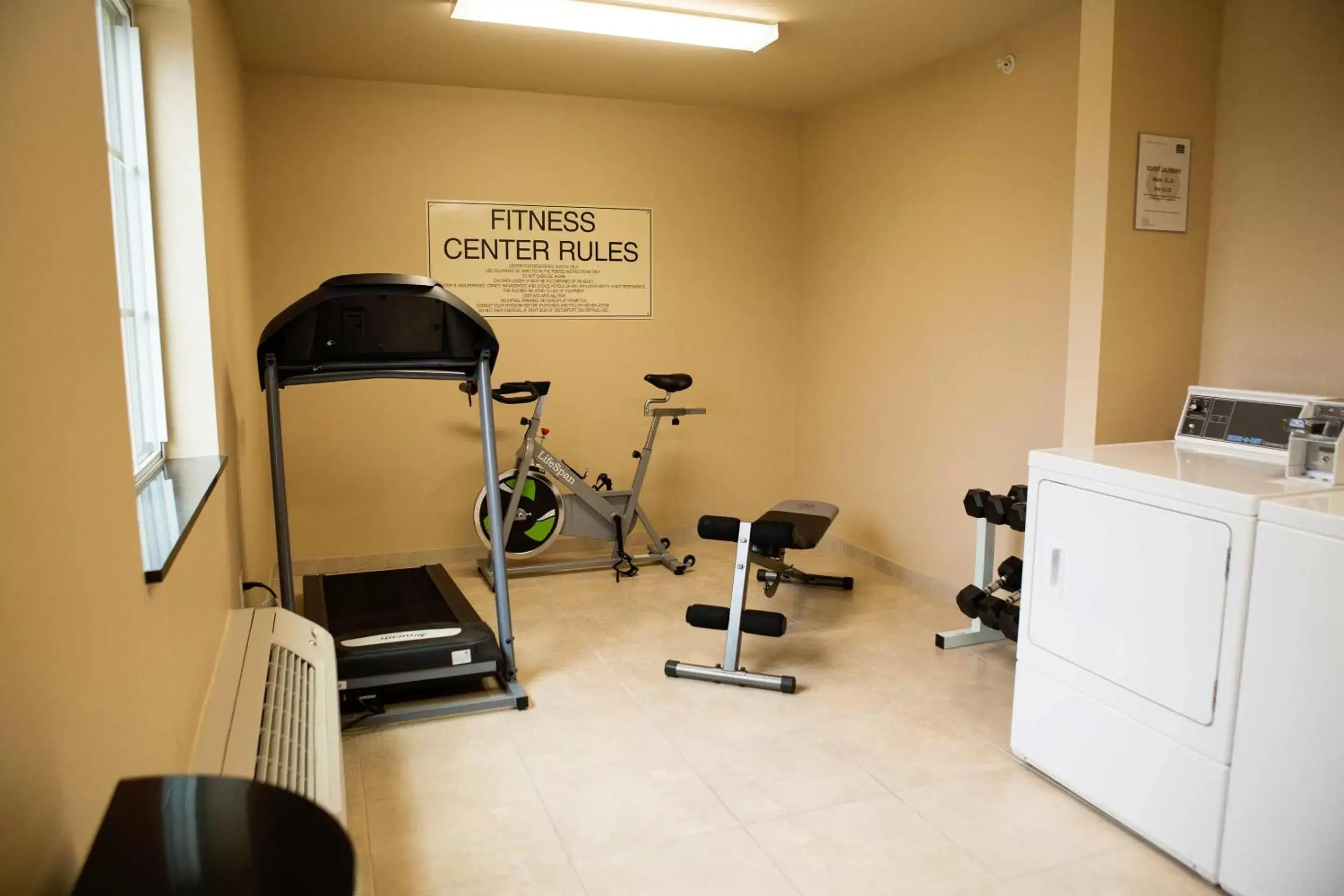 Fitness centre/facilities, Fitness Center/Facilities in Cobblestone Hotel & Suites - Knoxville