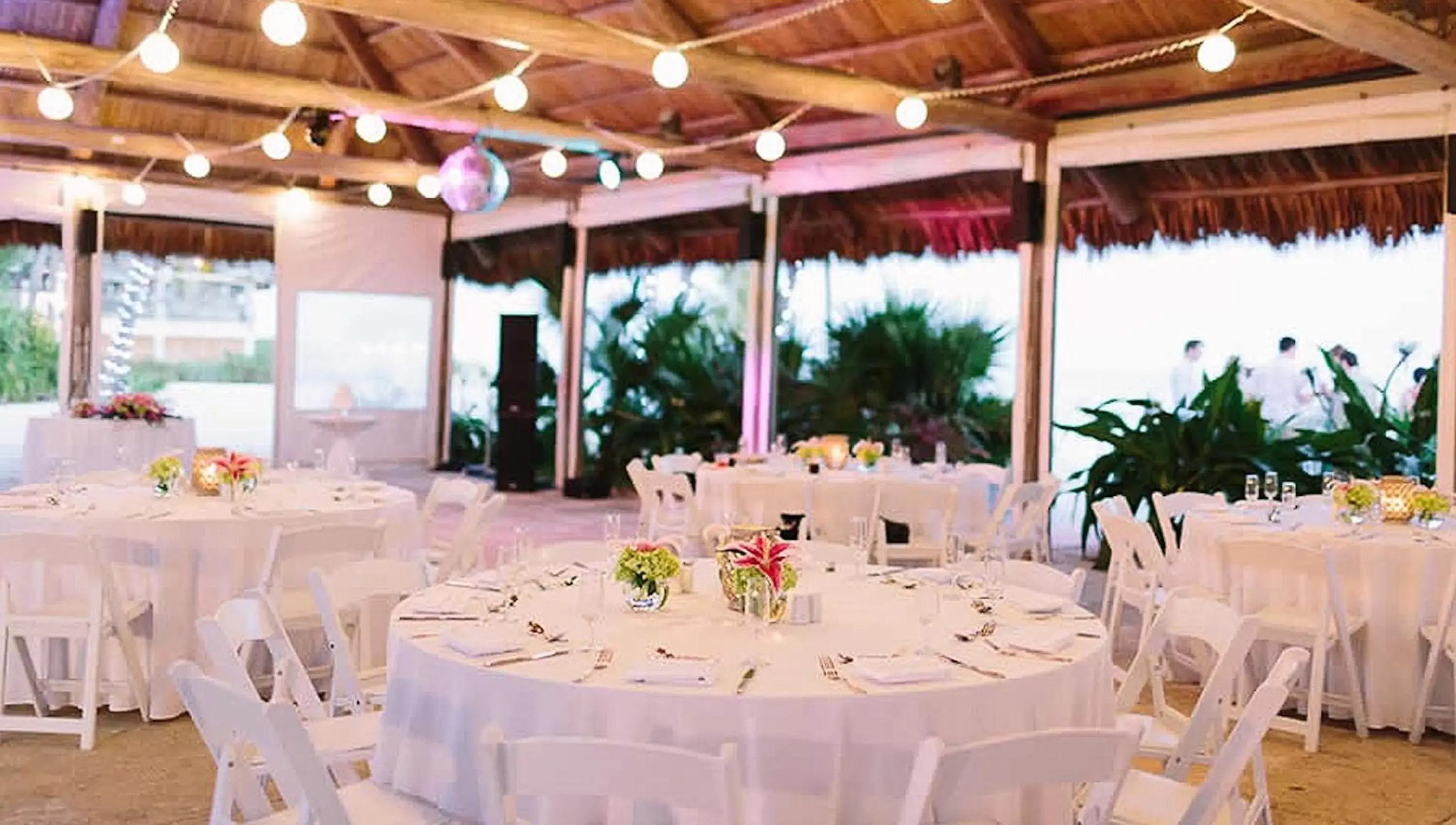 wedding, Banquet Facilities in Postcard Inn Beach Resort & Marina