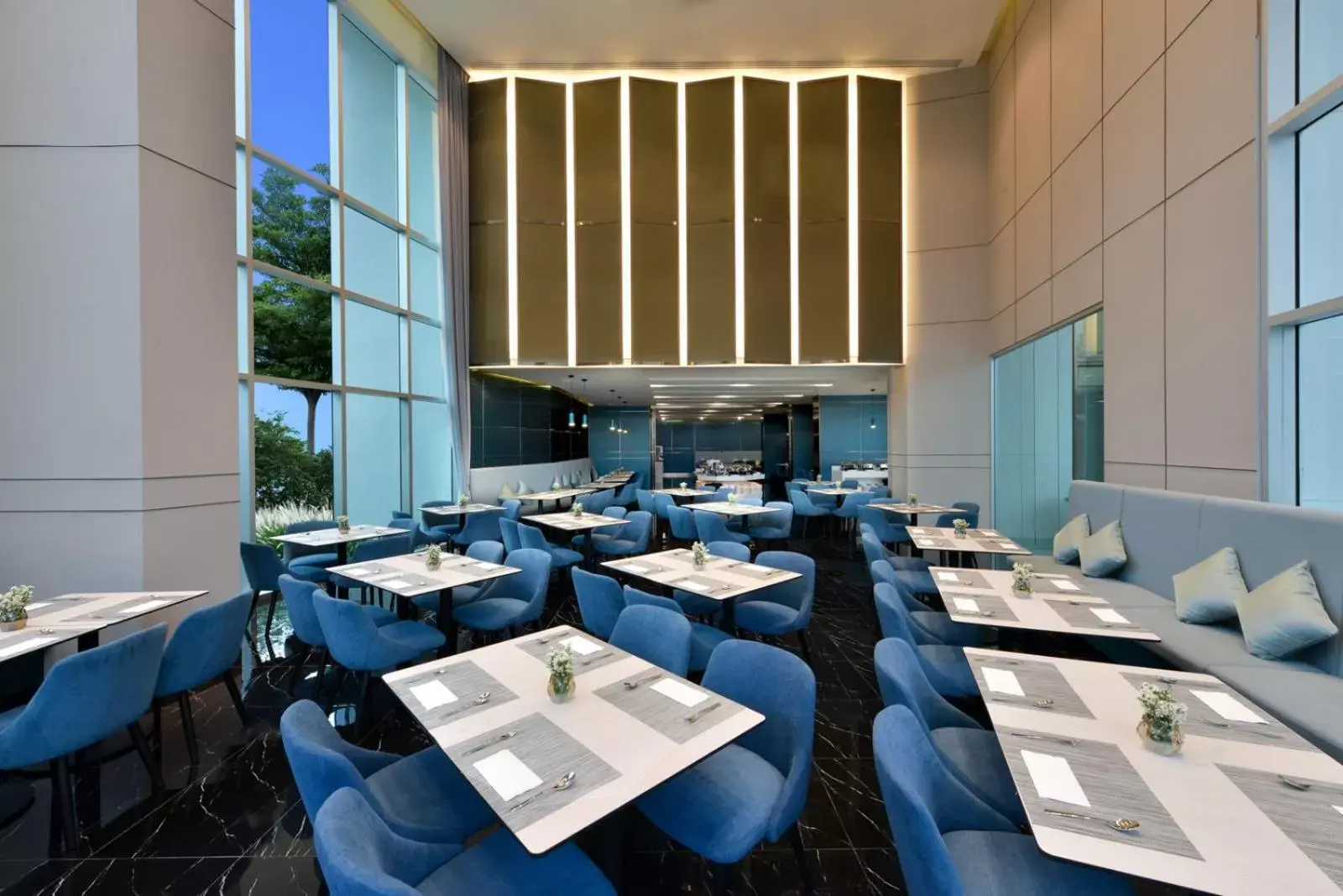 Restaurant/places to eat in Centre Point Prime Hotel Pattaya Restaurant/places to eat in Centre Point Prime Hotel Pattaya