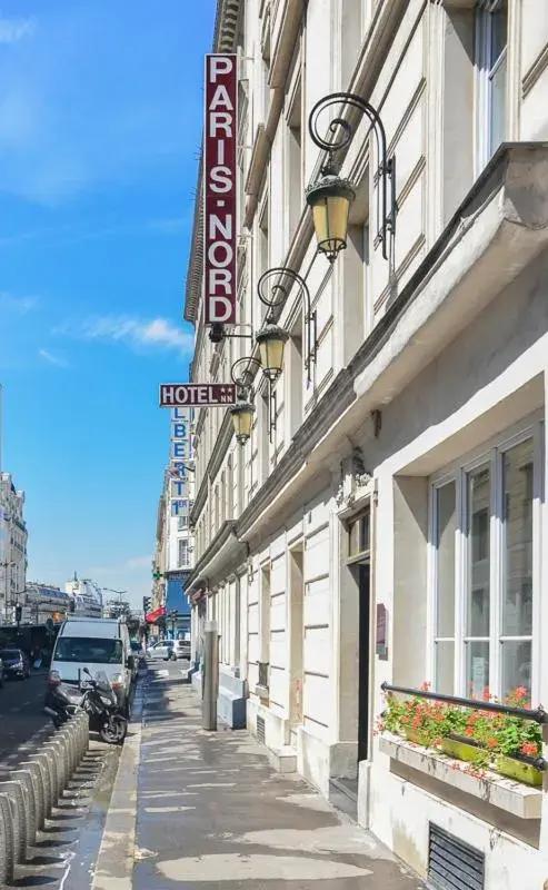 Facade/entrance in Hotel Paris Nord