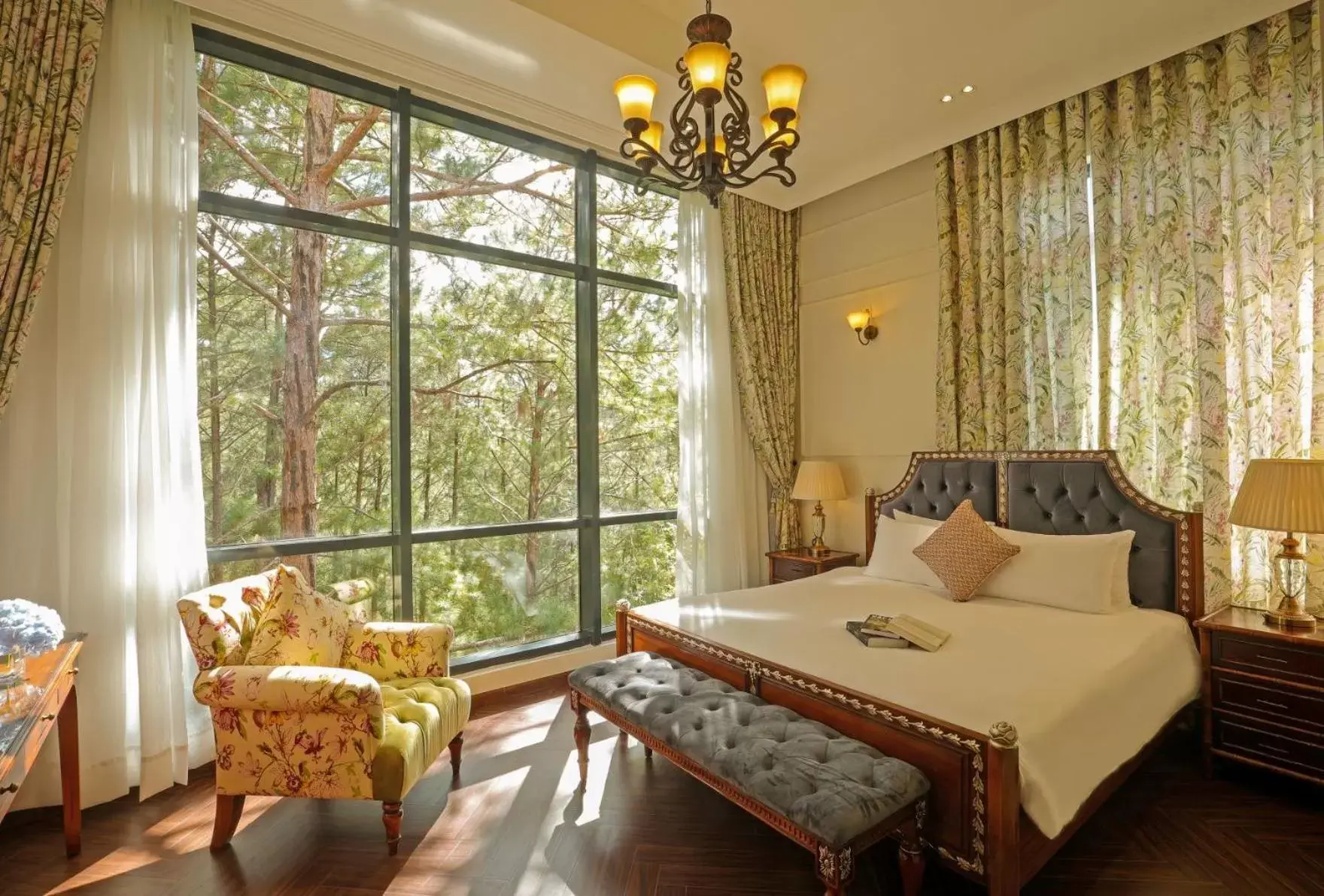 Bed in Dalat Edensee Lake Resort & Spa