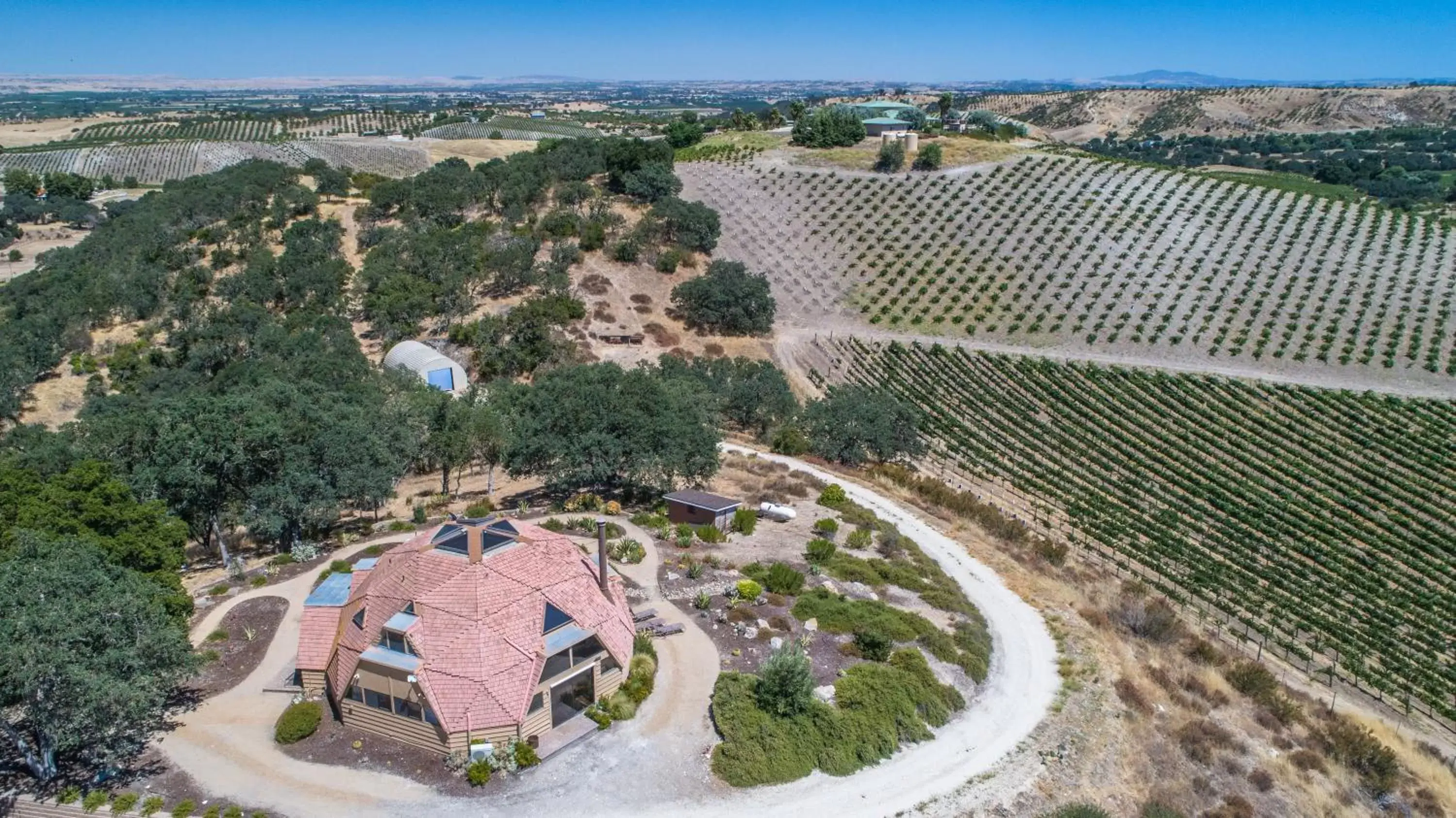 Bird's-eye View in Inn Paradiso