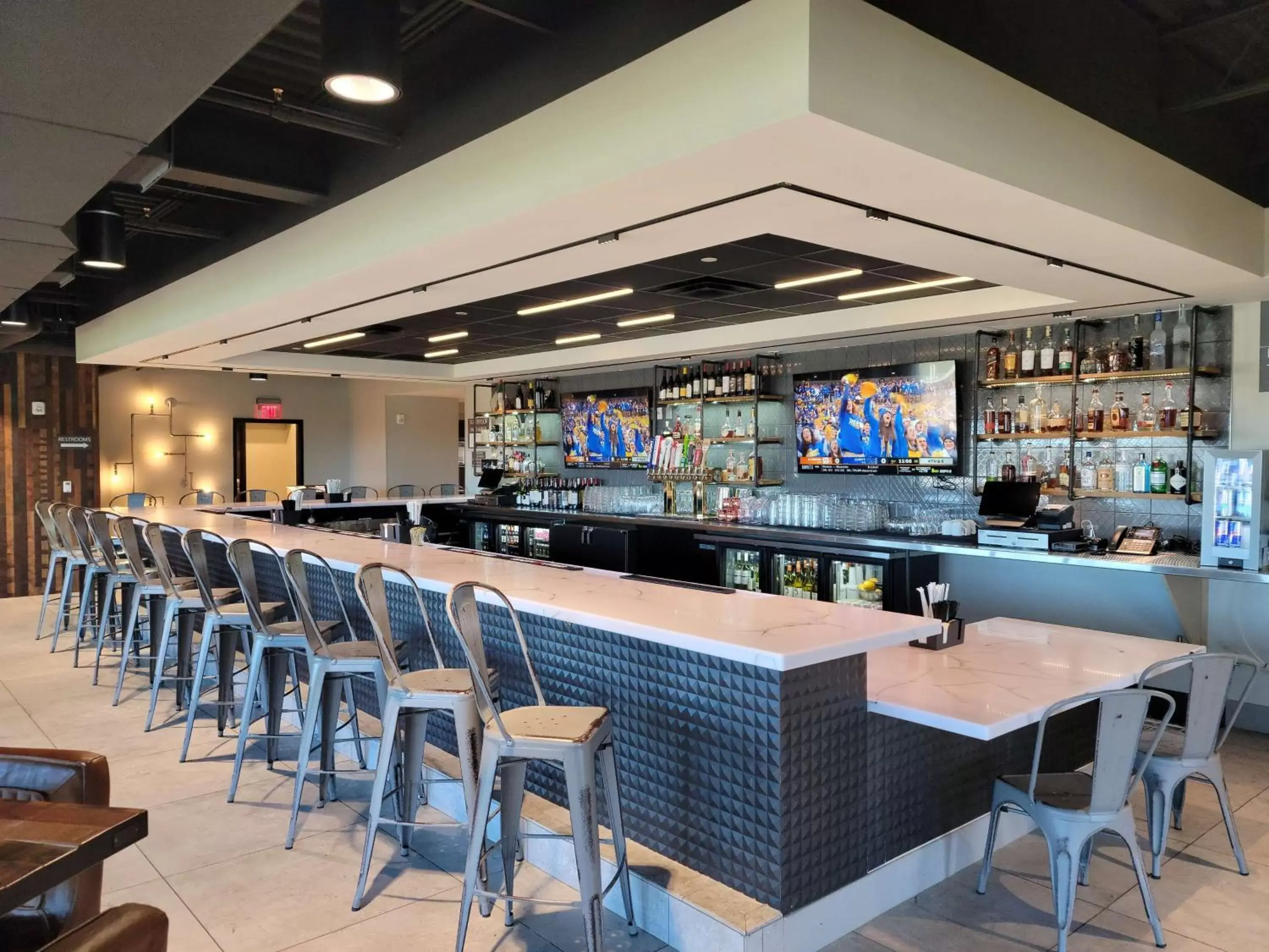 Restaurant/places to eat, Lounge/Bar in Homewood Suites by Hilton Tuscaloosa Downtown, AL