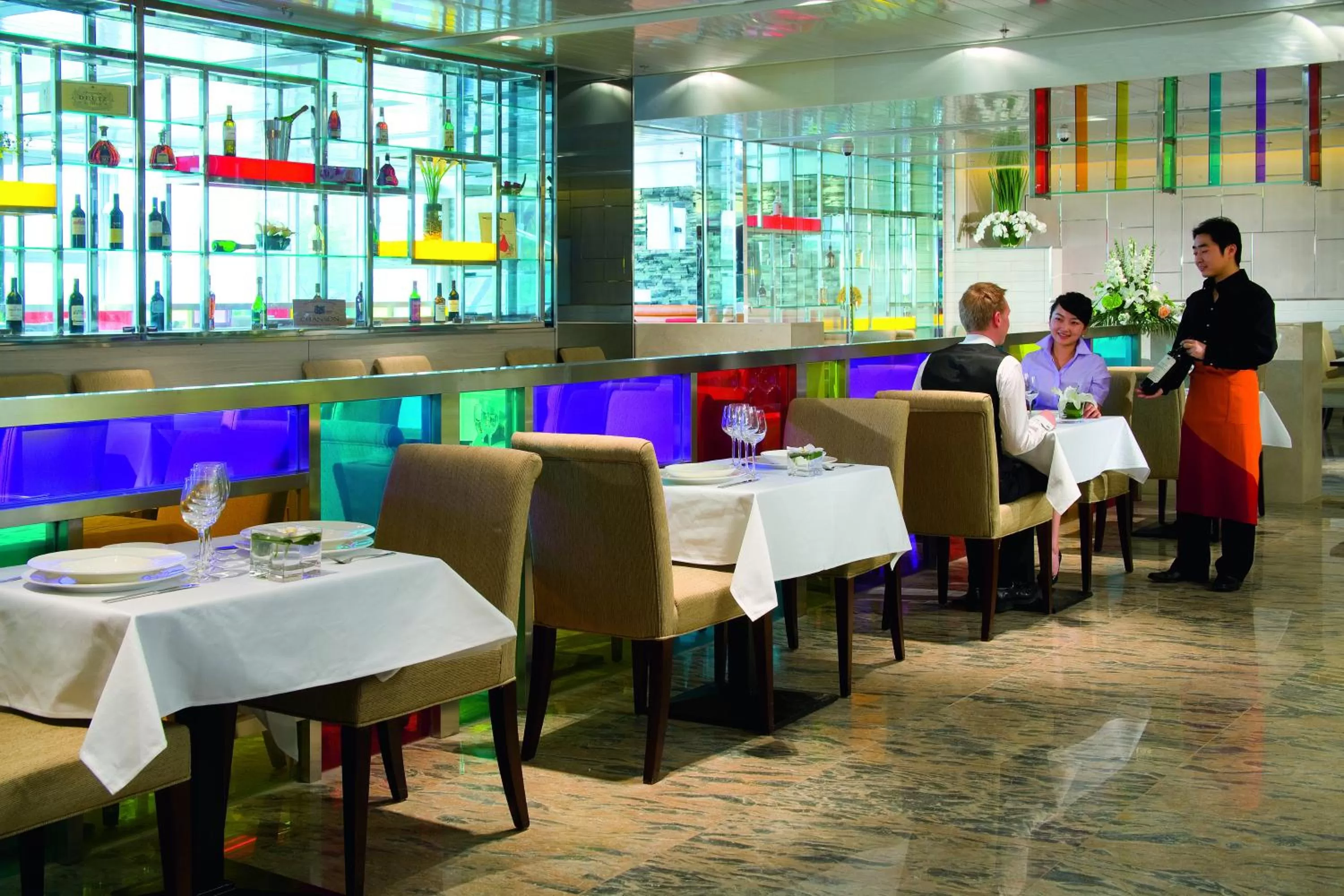 Restaurant/places to eat in Grand Mercure Beijing Central