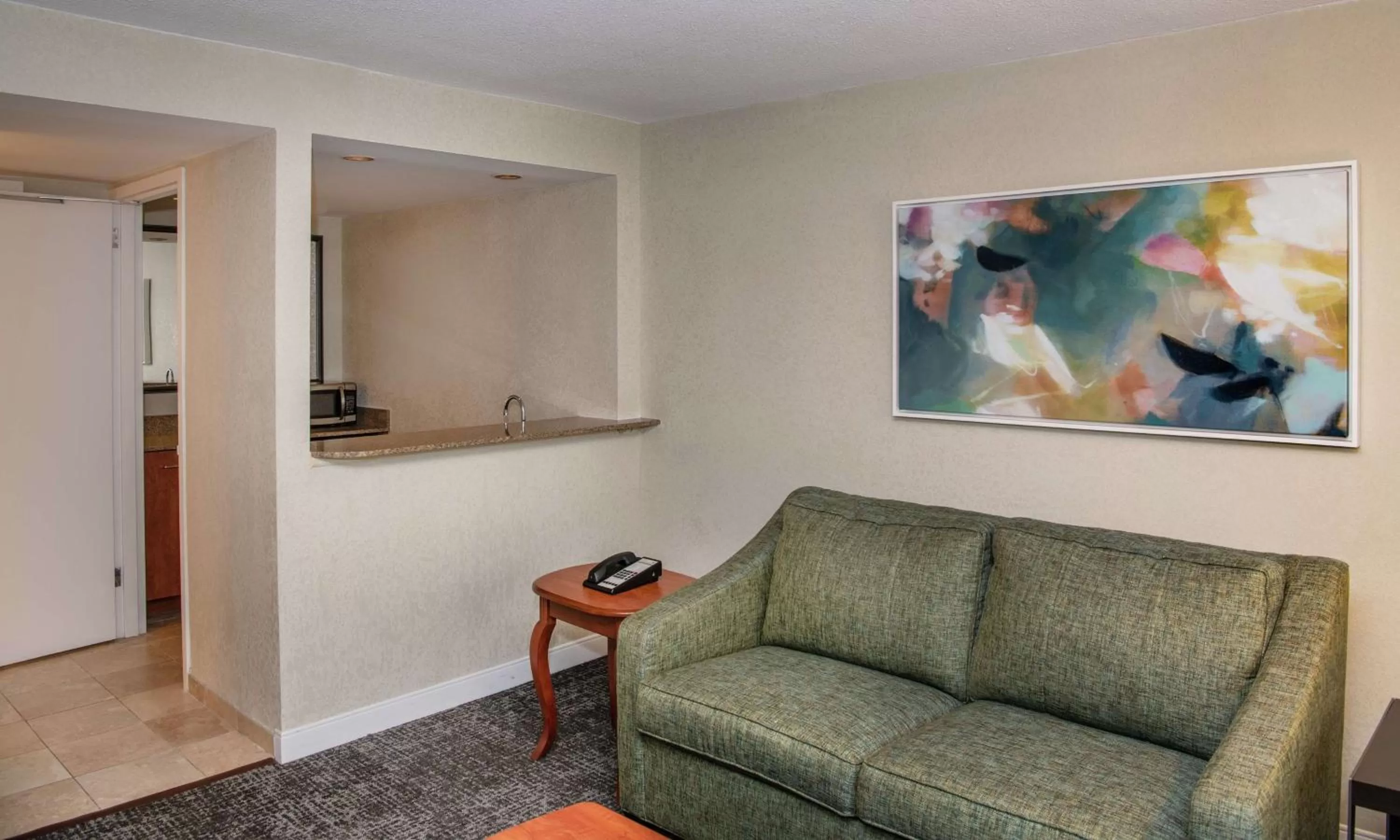 Living room in Hampton Inn Parsippany