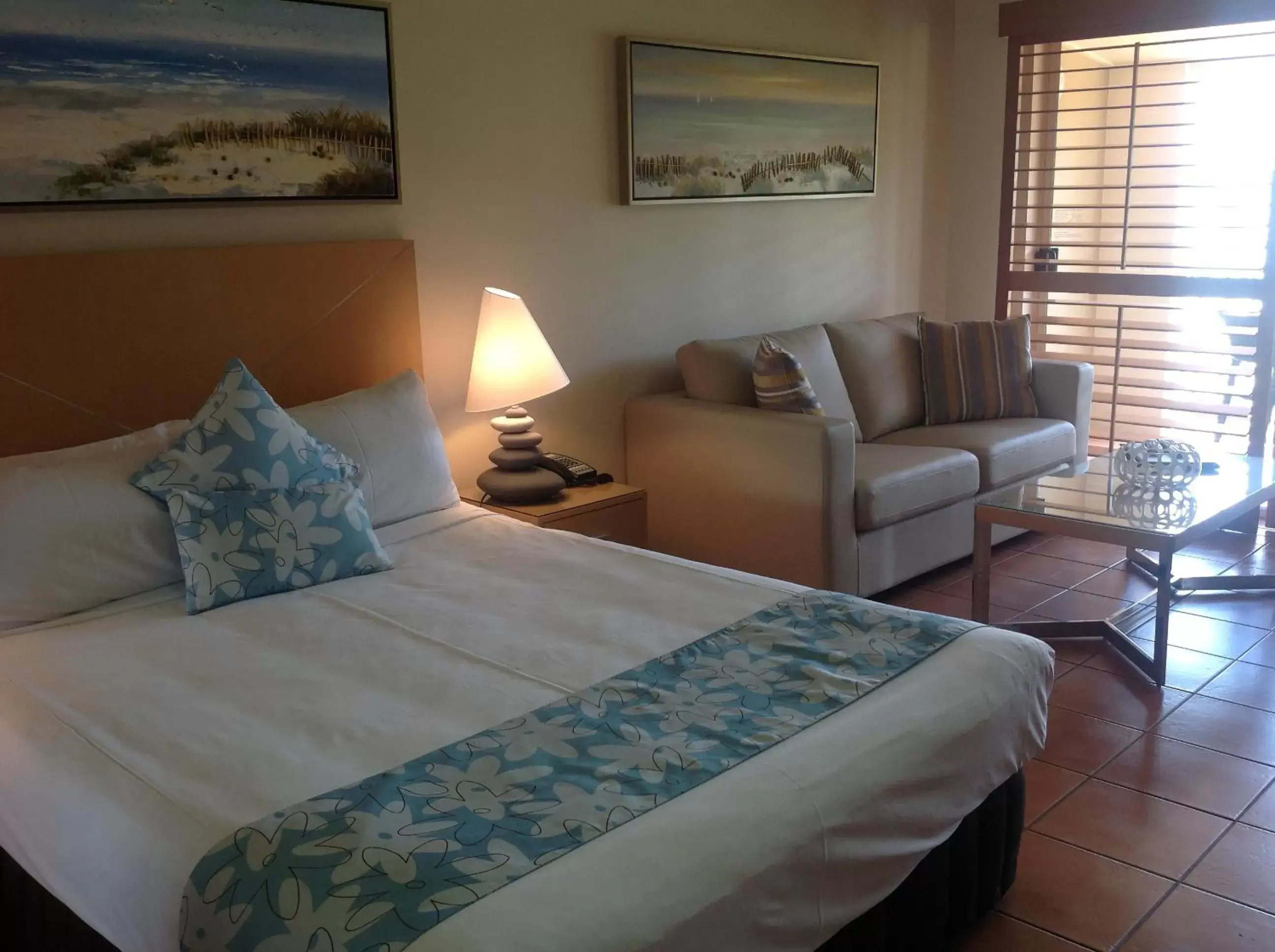 Bedroom, Bed in at Boathaven Bay Holiday Apartments