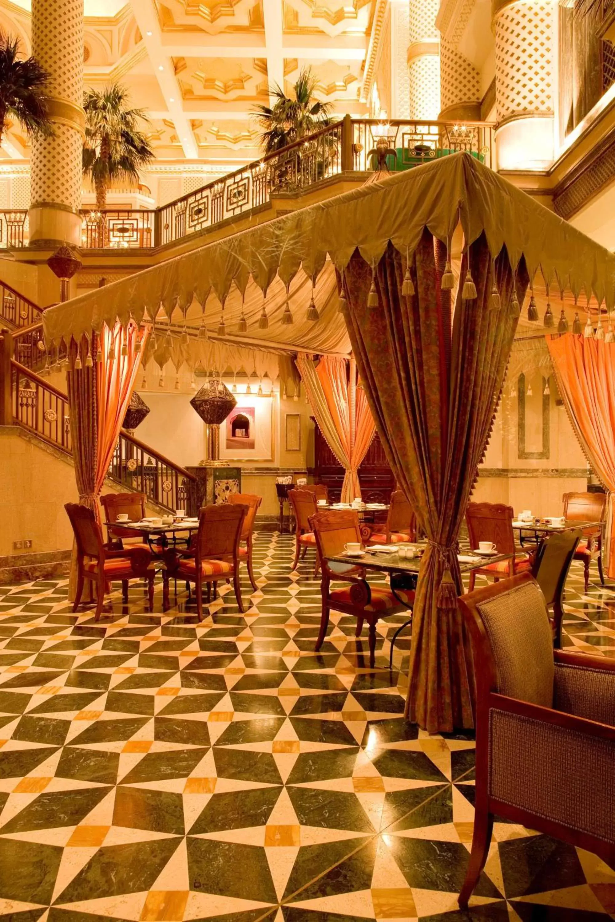 Restaurant/places to eat in Grand Hyatt Muscat Restaurant/places to eat in Grand Hyatt Muscat