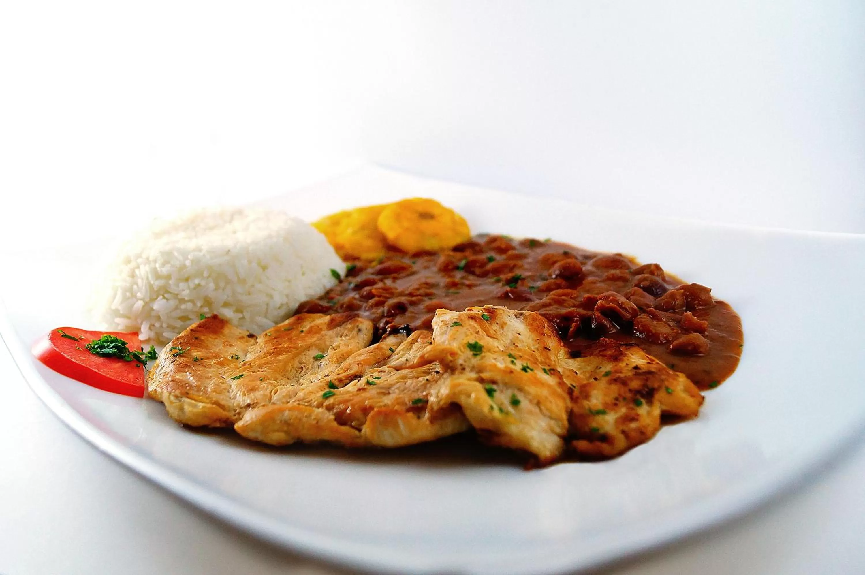 Hotel Castell - Cerca Del Aeropuerto