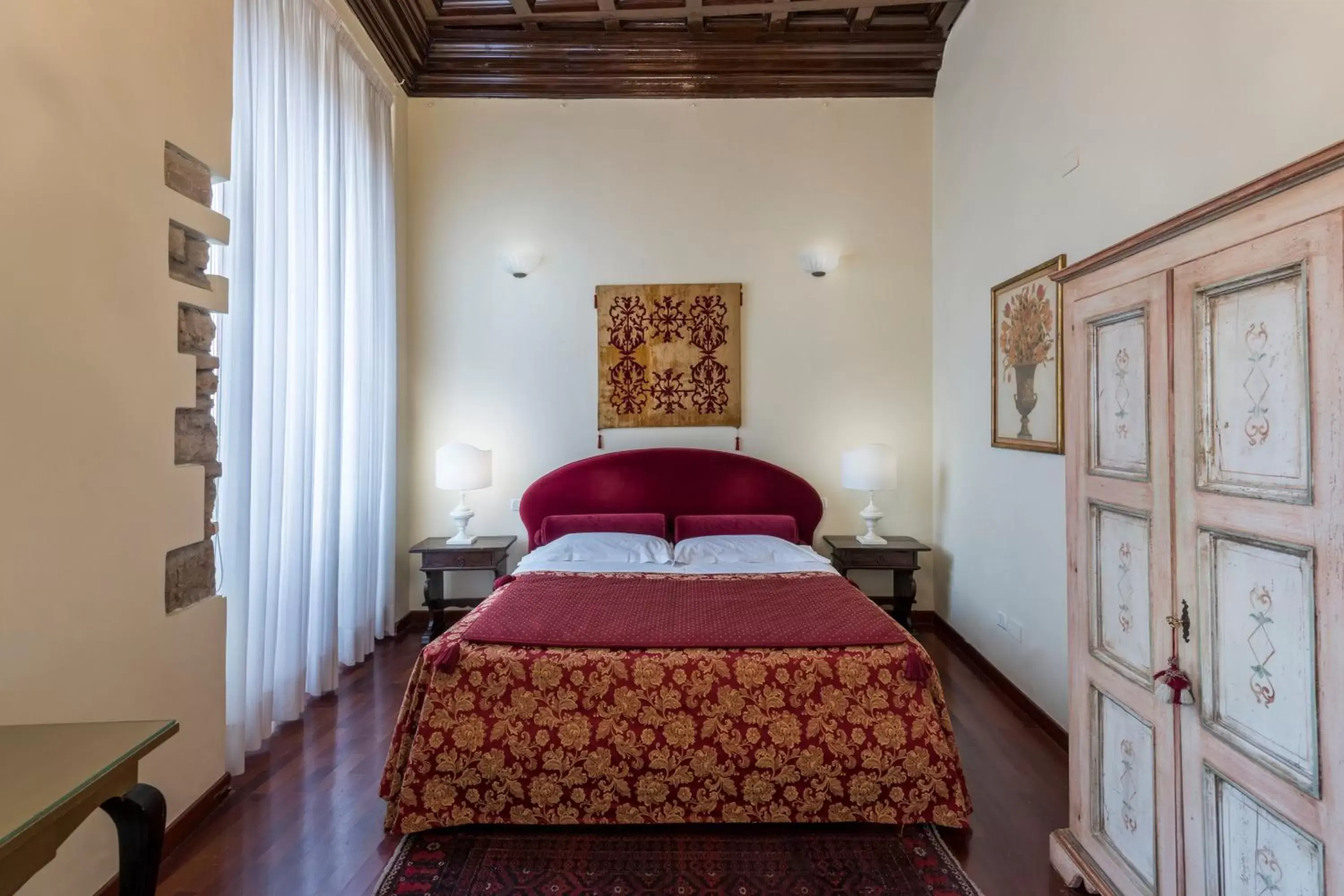 Bed in Hotel Torre Guelfa Palazzo Acciaiuoli