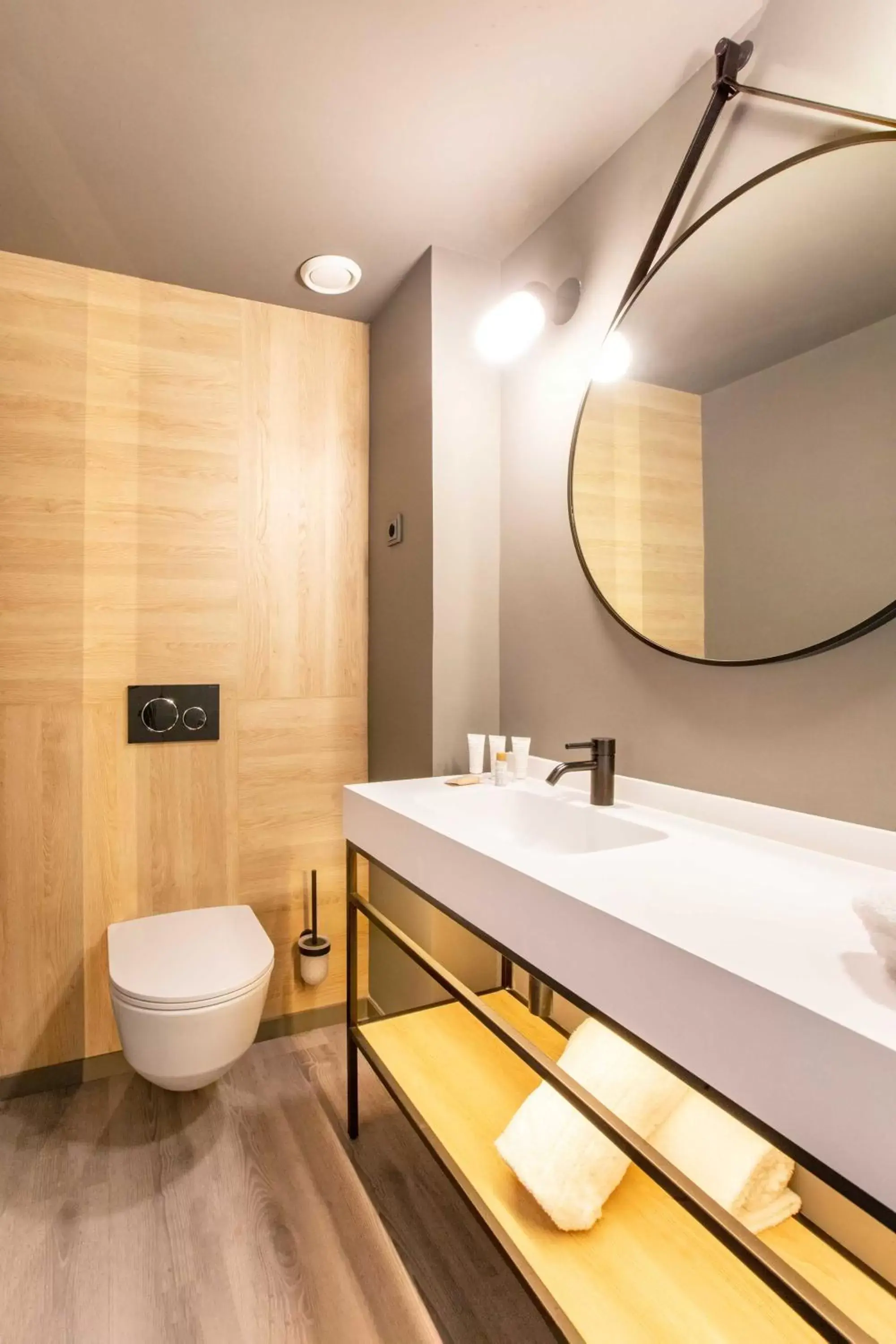 Bathroom in Expo Hotel Barcelona